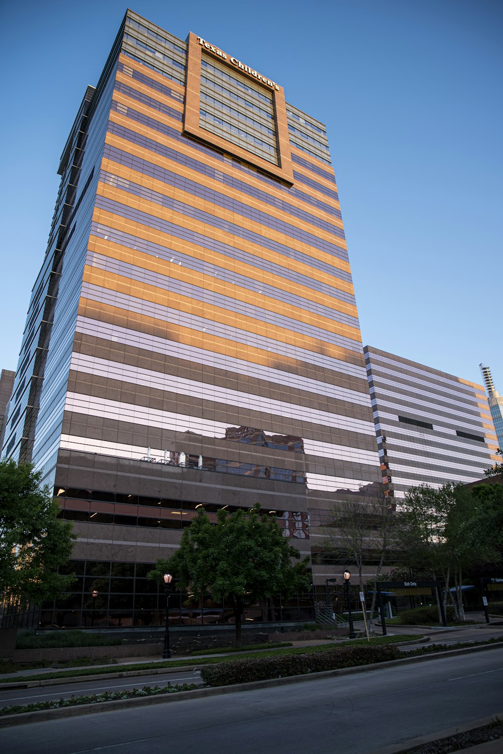 brown and blue concrete building