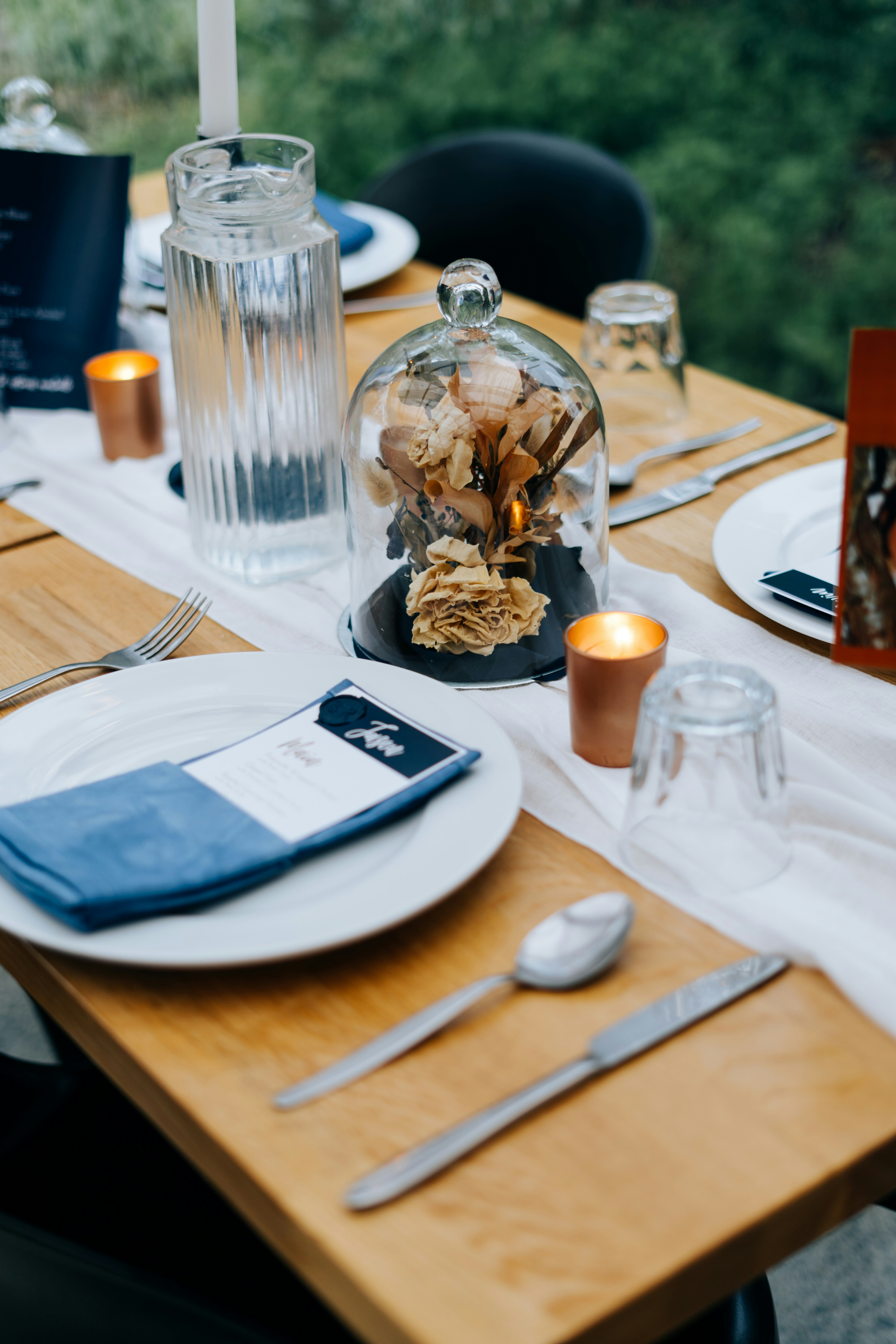 brown bread on white ceramic plateby Jason Gardner