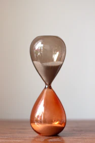 Artisan hands shaping a smooth, elegant hourglass silhouette.