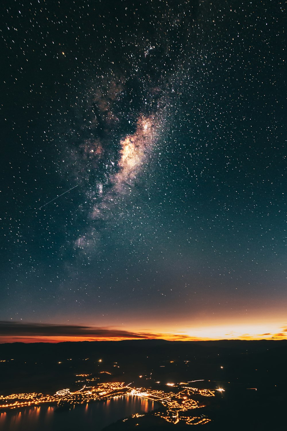 blue sky with stars during night time