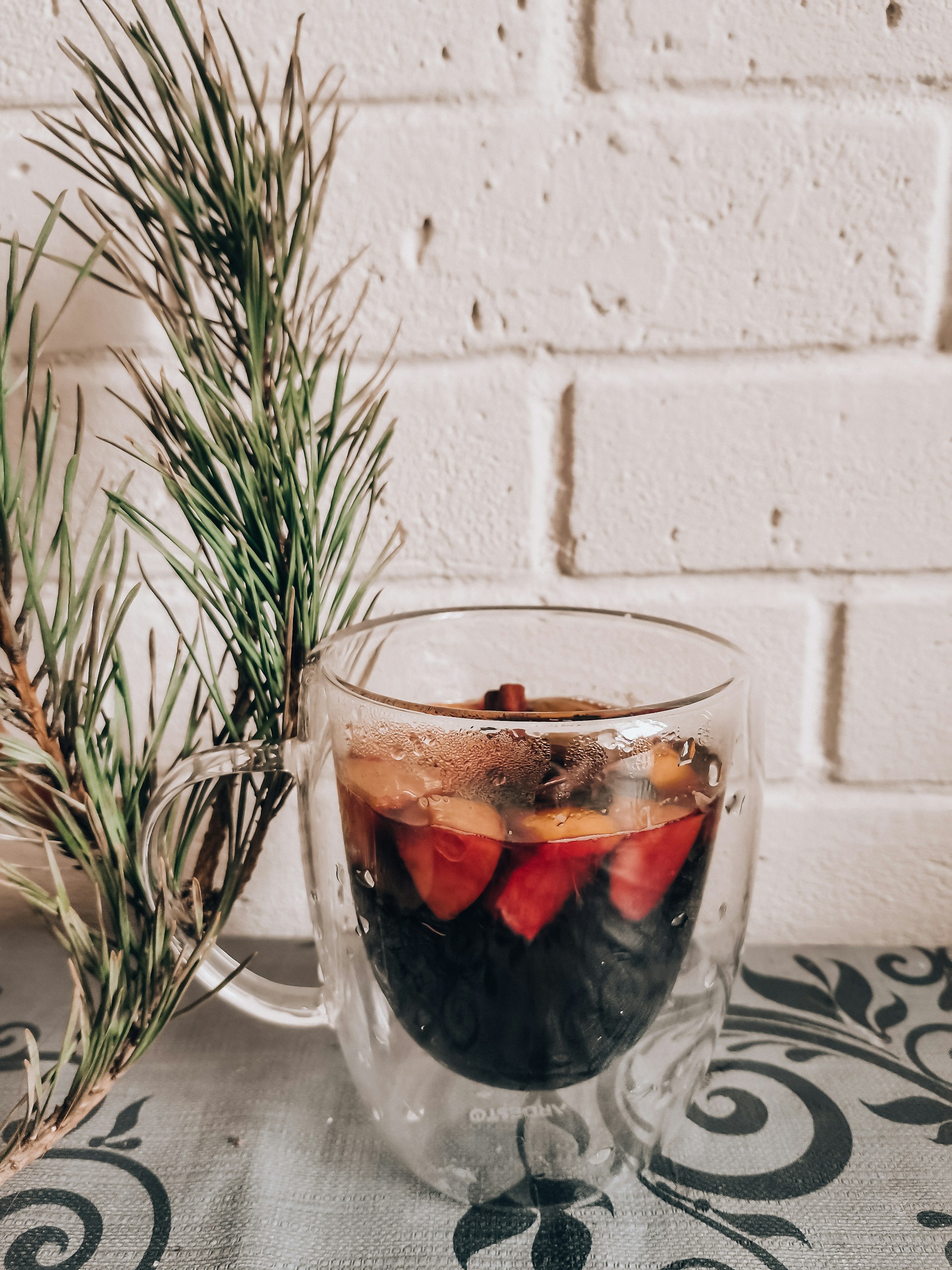 black and white bed linen