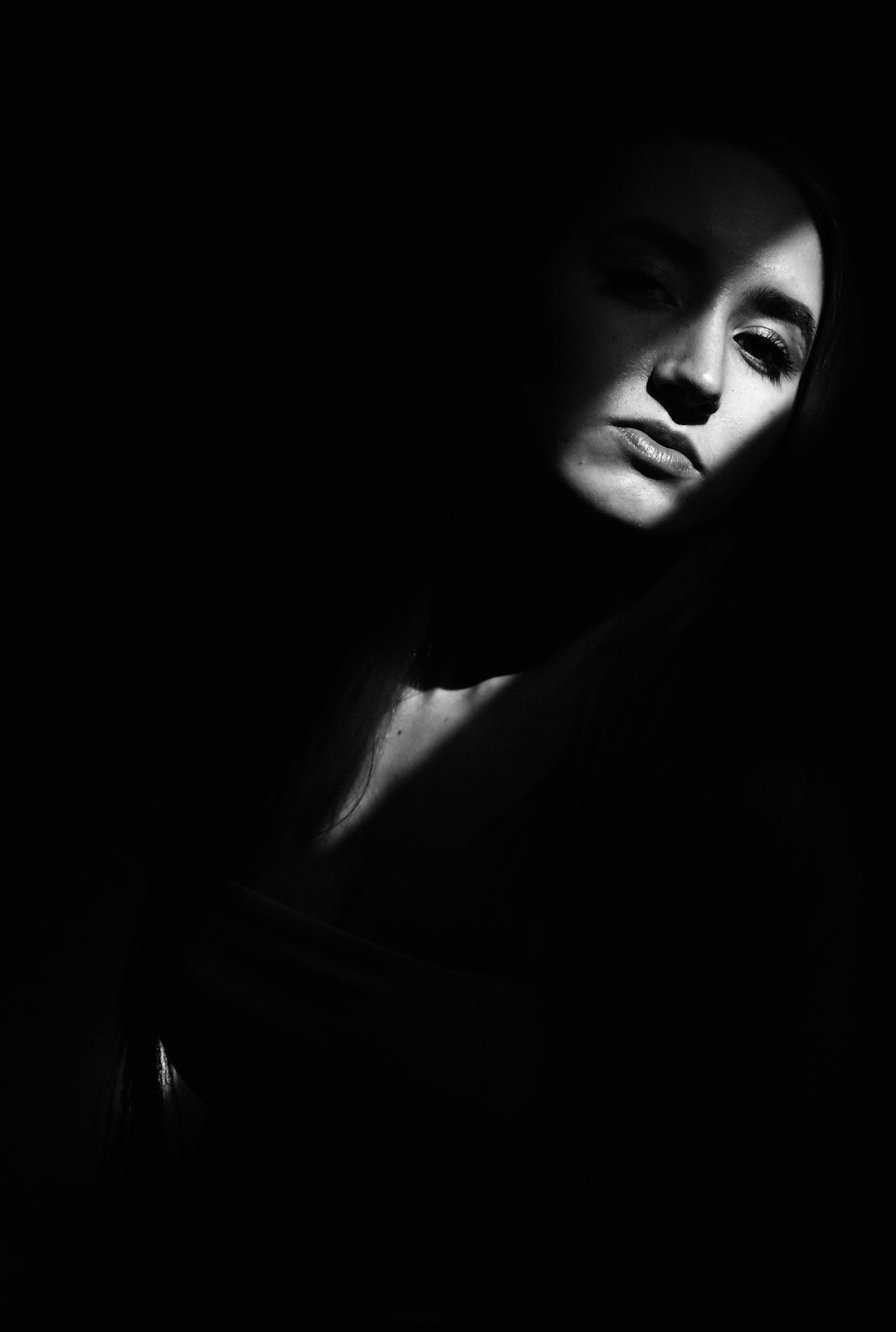woman in black and white photo