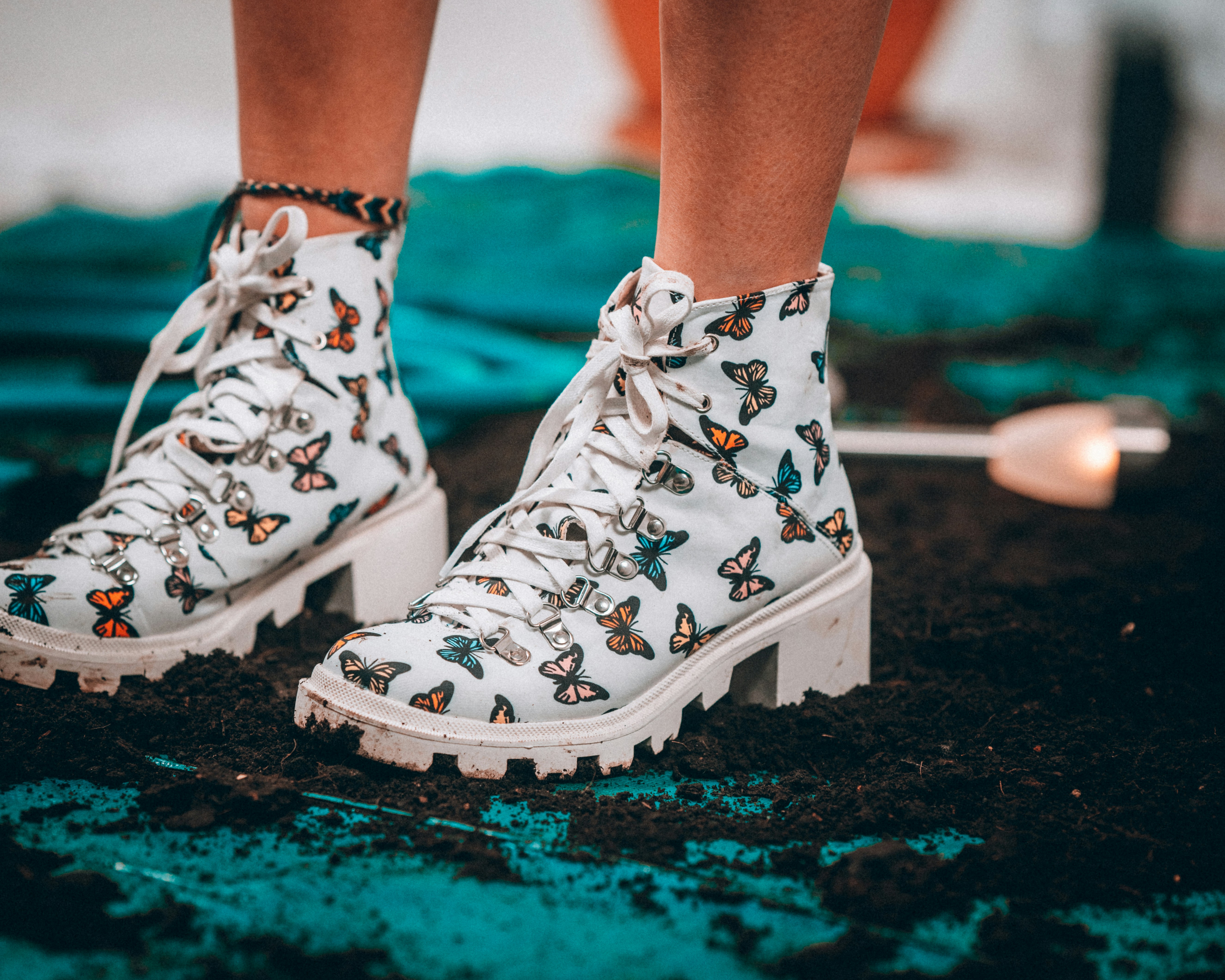 How to Match Beatnix Costume Shop Platform Boots With Retro Party Outfits