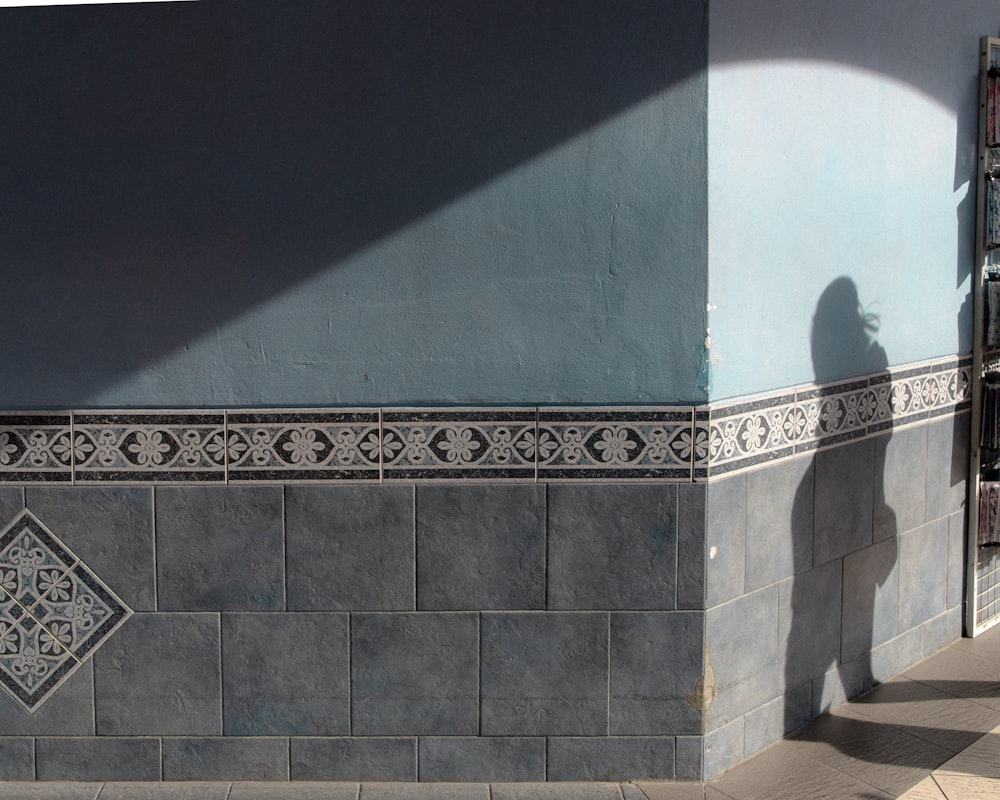 blue and white concrete wall