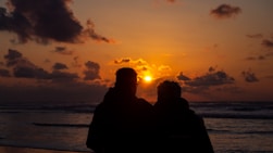 Master Sales : Selling is like dating