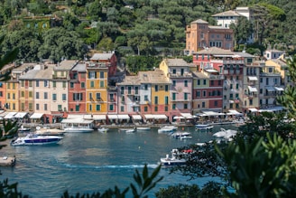 Luxury and economy travel deals for dream vacations worldwide.