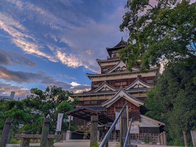 Hiroshima Castle and the city loop — Hiroshima