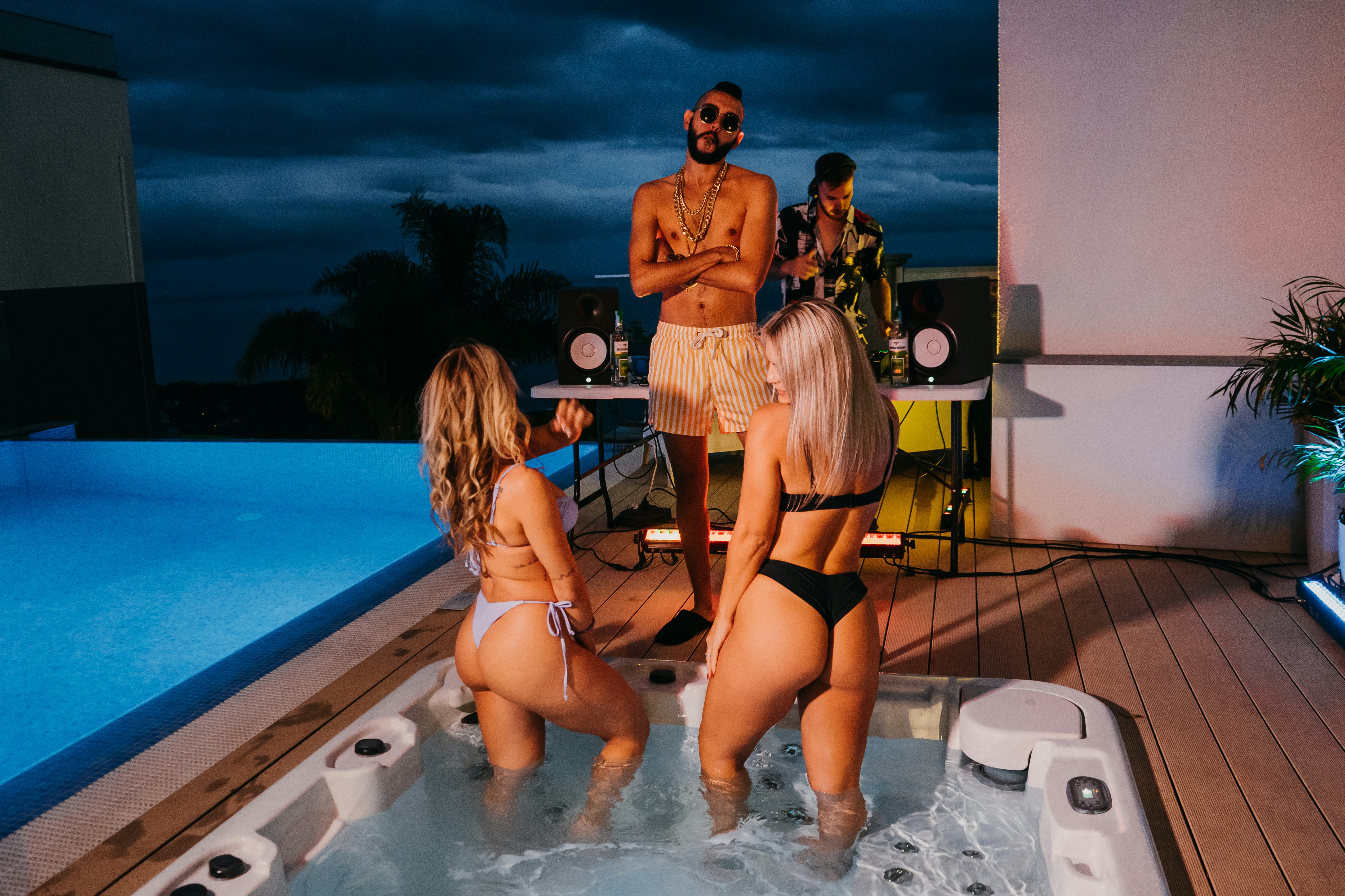 5 Best Hottest Models and Porn Stars On TikTok