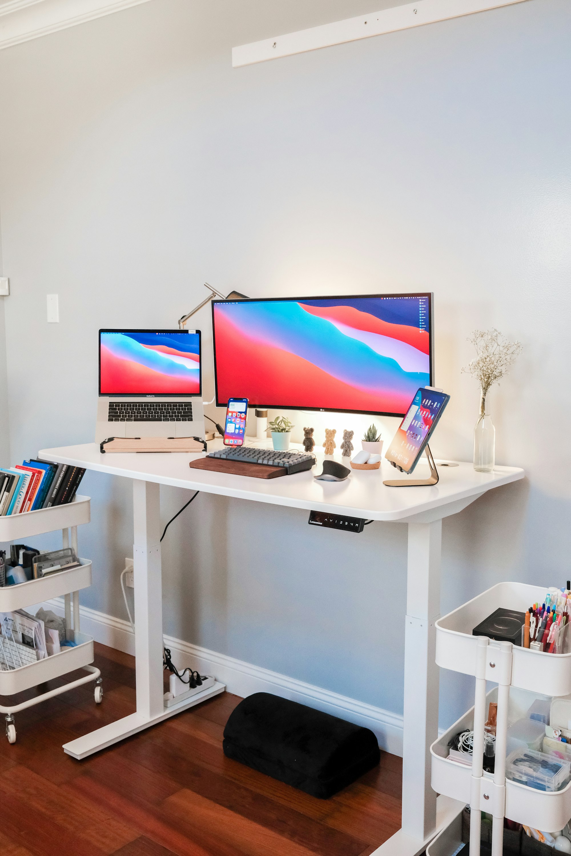 6 Standing Desks Under $600 to Upgrade your Home Office in 2021