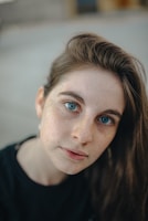 woman in black crew neck shirt