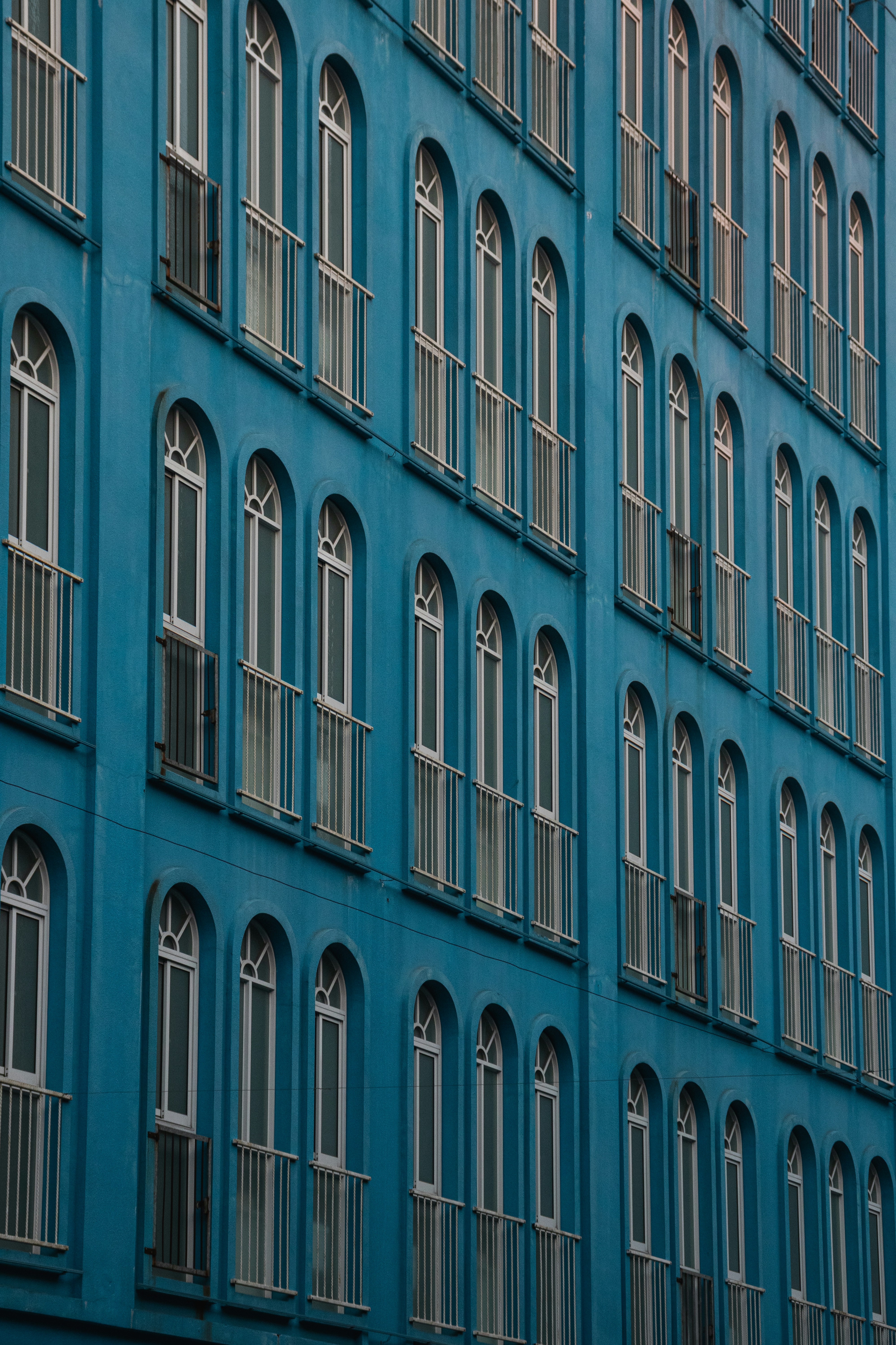 Edificios De Color Azul Pictures | Download Free Images on Unsplash