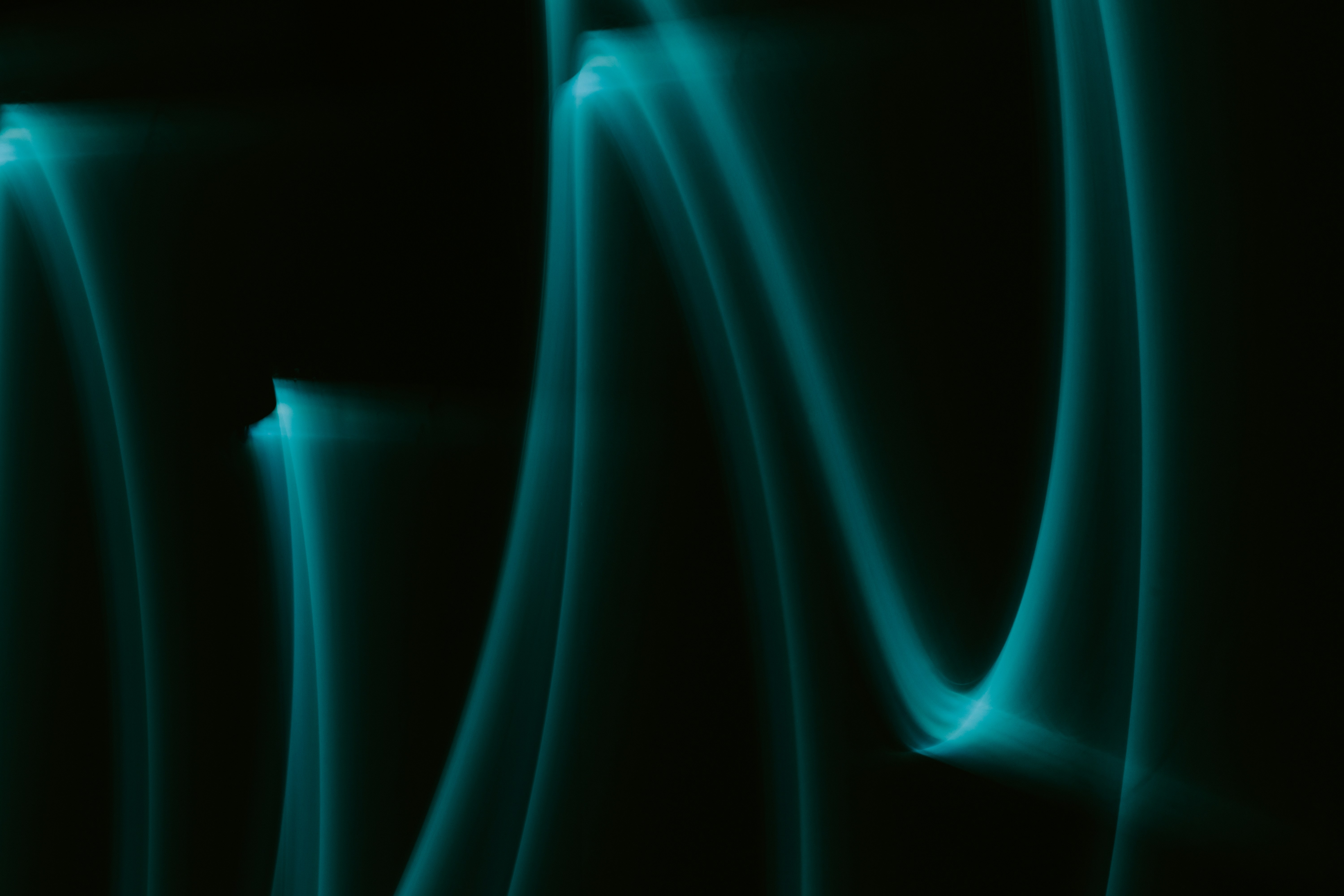 The Aurora’s Shapes: Curtains, Arcs, and Spirals (image credits: unsplash)