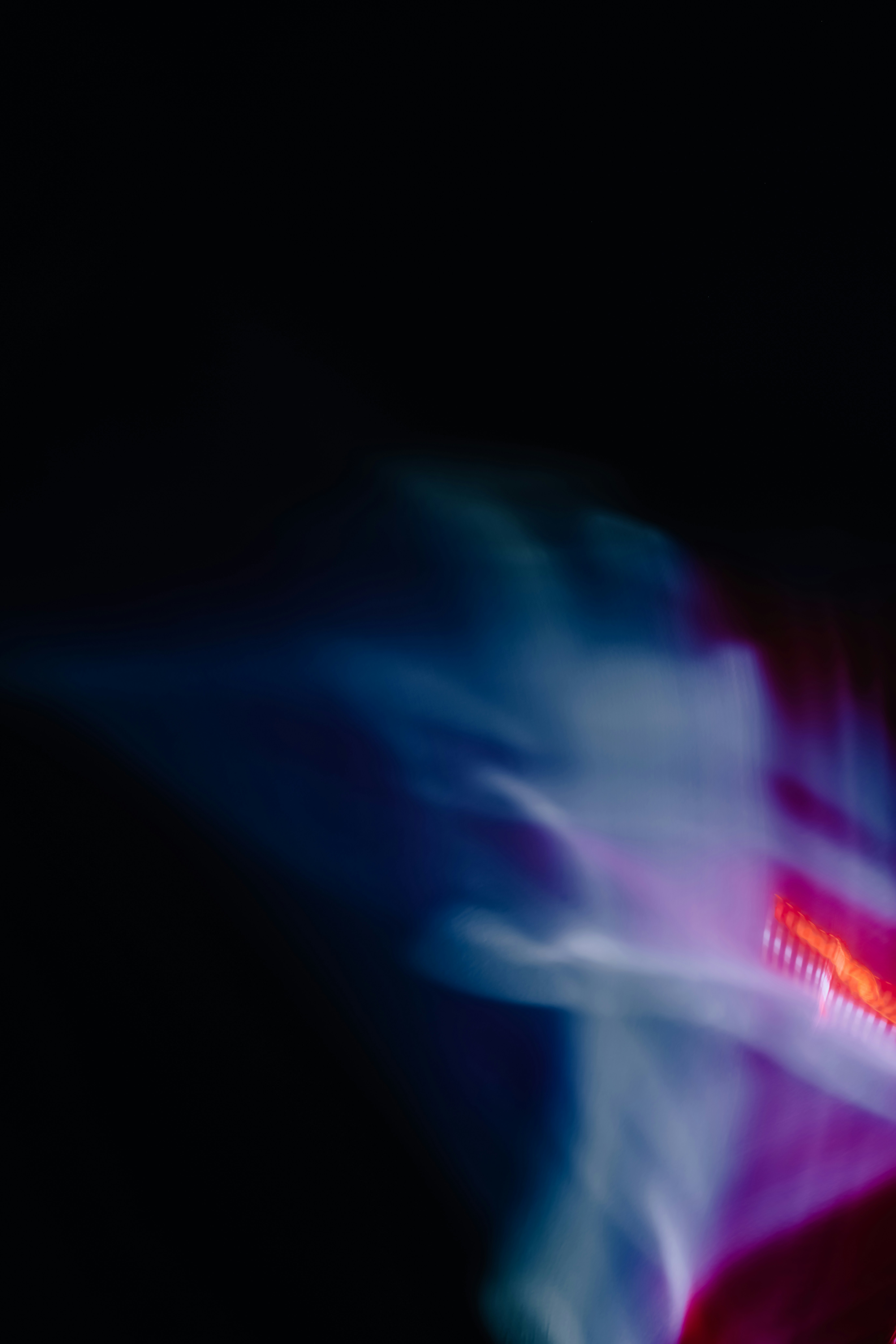 暗い部屋の青とピンクの光の写真 Unsplashで見つけるライトペインティングの無料写真