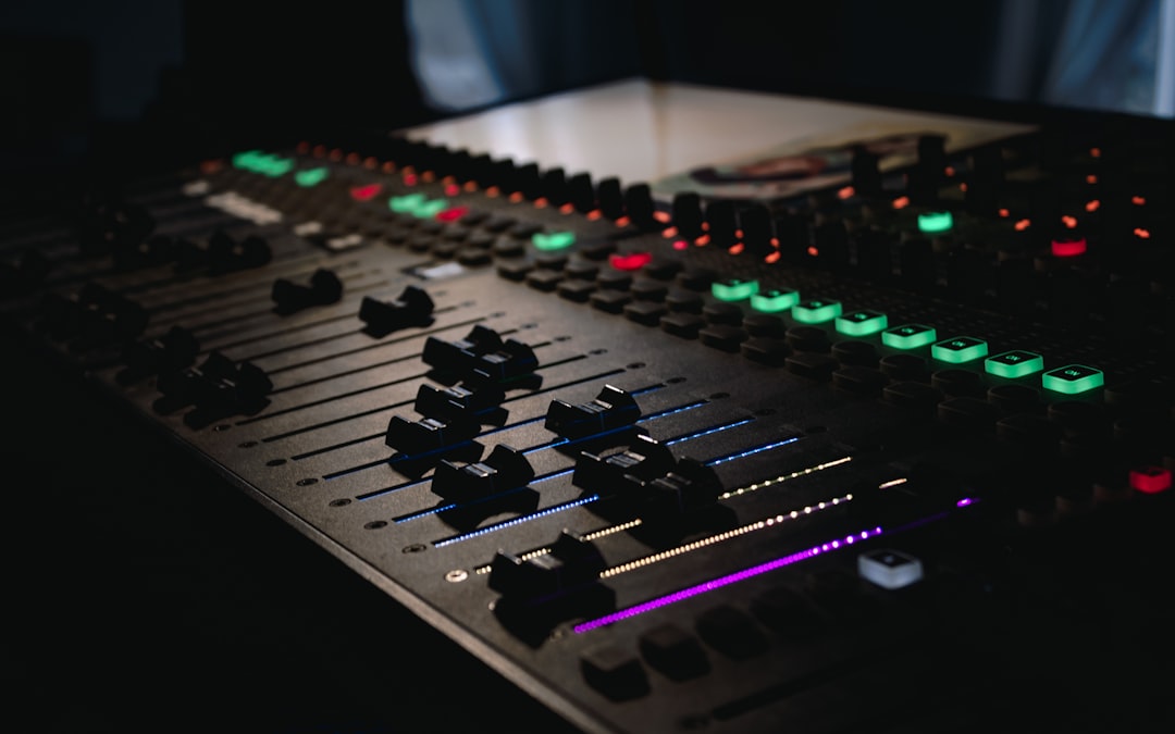 black and green audio mixer, Dj