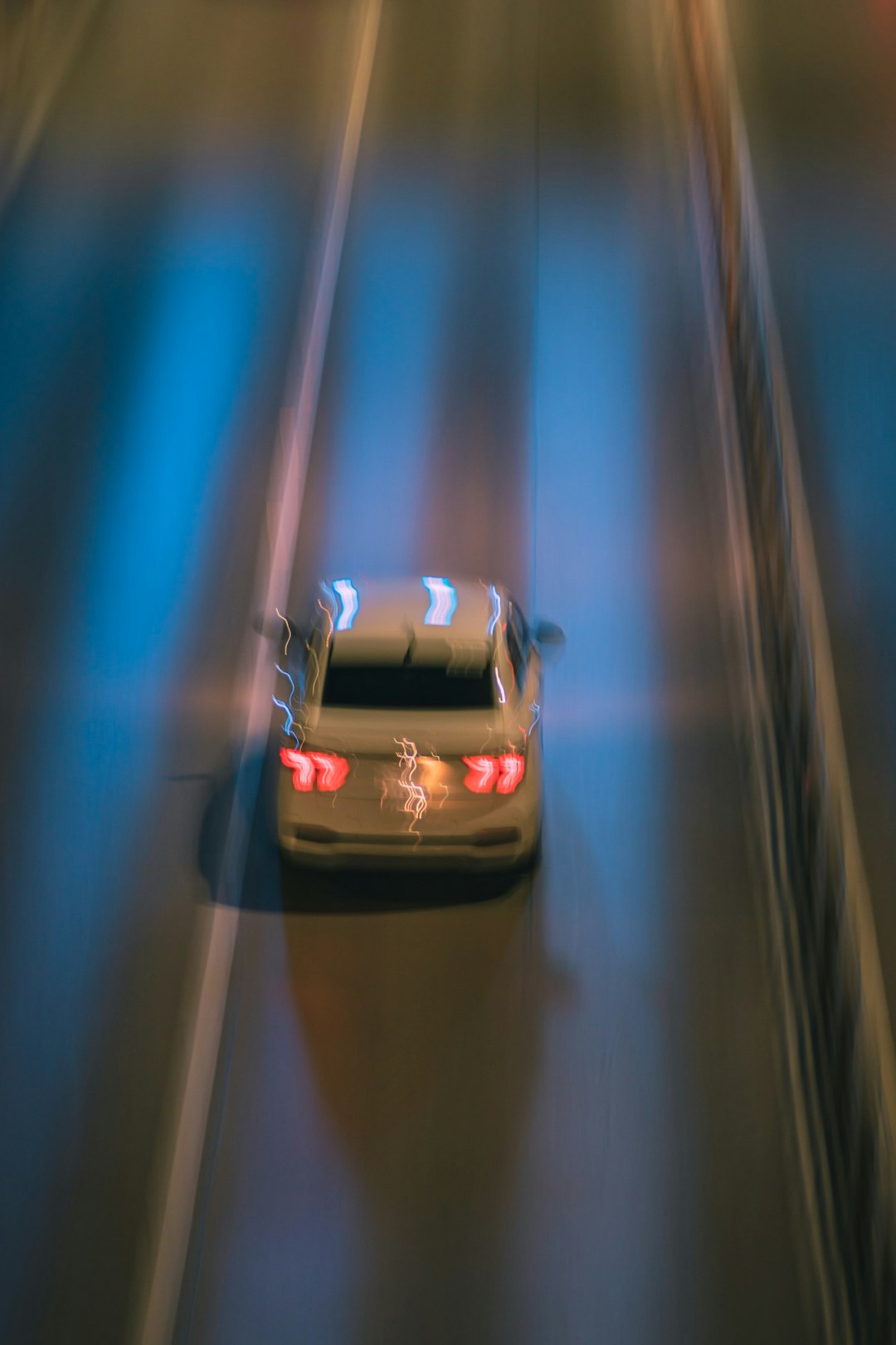 white porsche 911 on road