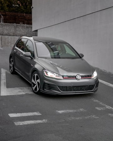 Volkswagen VW ゴルフ オイル MK4-MK8 504/507 容量【2026年版】