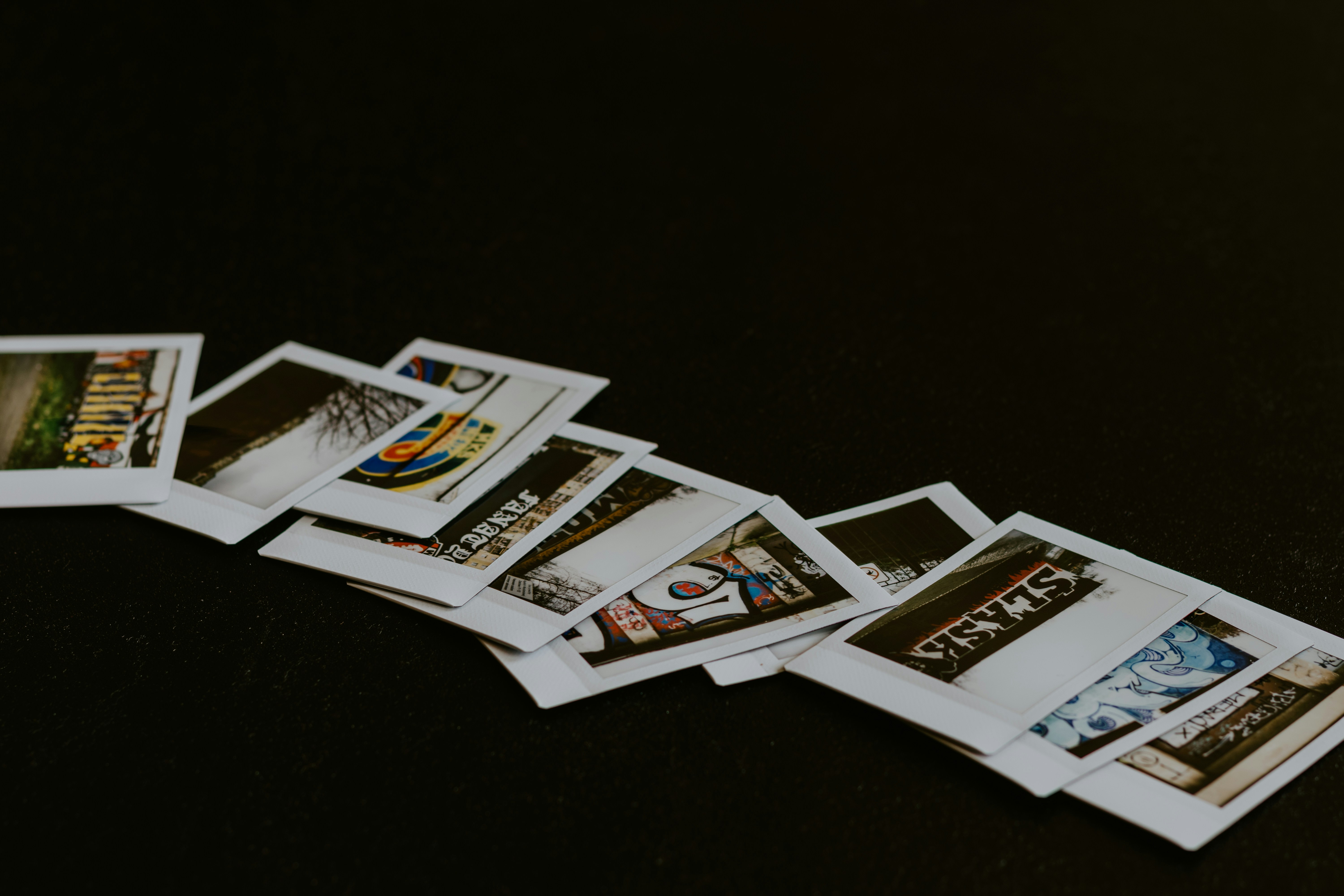 photo-1618774945391-a8d74e6fa635?ixid=M3wxMjA3fDB8MXxzZWFyY2h8NHx8d2F0Y2glMjBmcmVlJTIwcG9rZXIlMjB2aWRlb3MlMjAlMjYlMjB0diUyMHNob3dzfGVufDB8fHx8MTc1NTAwNzgwM3ww\u0026ixlib=rb-4.1.0