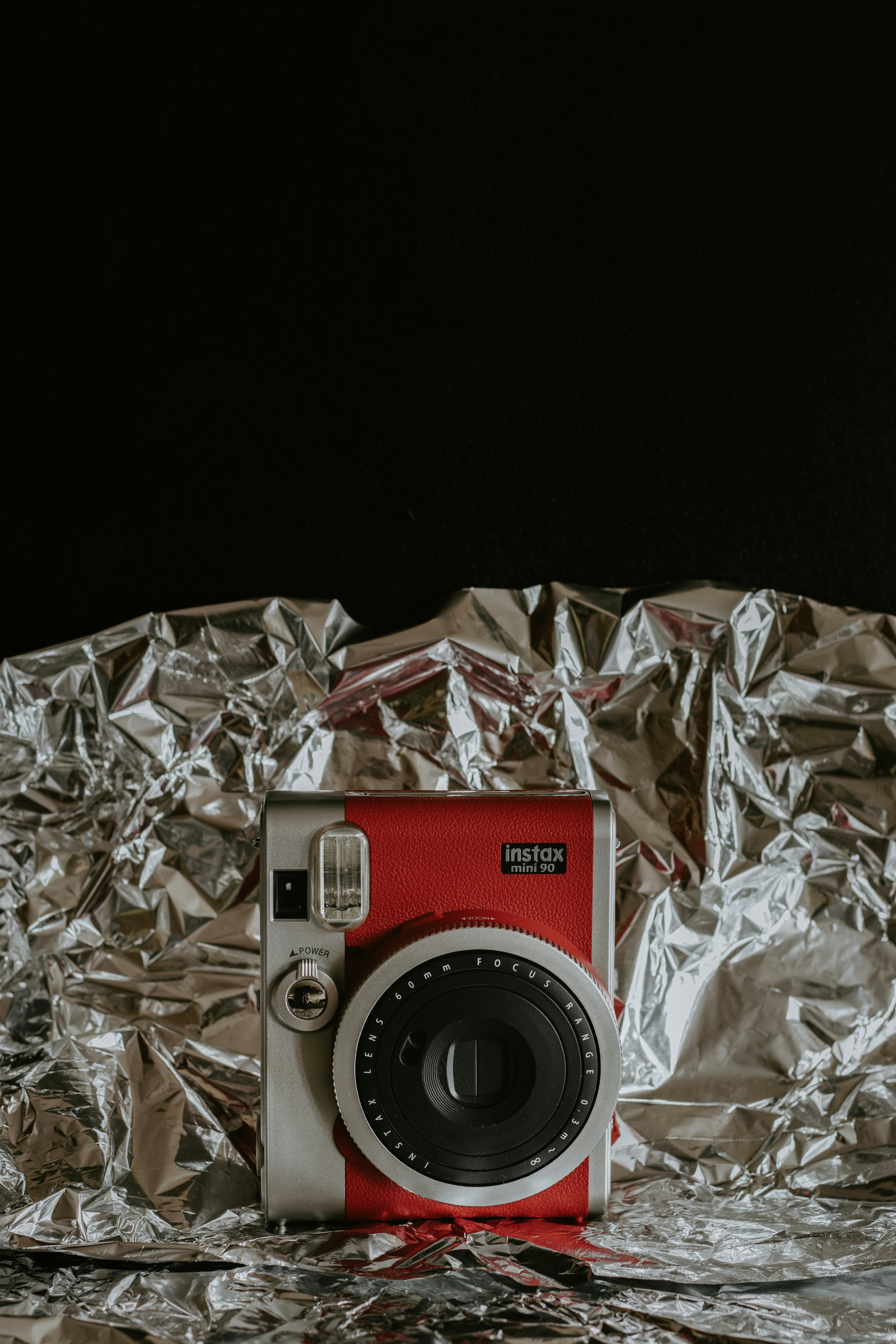 photo-1618775132849-52dd1846e5ef?ixid=M3wxMjA3fDB8MXxzZWFyY2h8NzB8fEFsdW1pbnVtJTIwS2l0Y2hlbnN8ZW58MHx8fHwxNzM0MDQwMzUyfDA%5Cu0026ixlib=rb-4.0.3