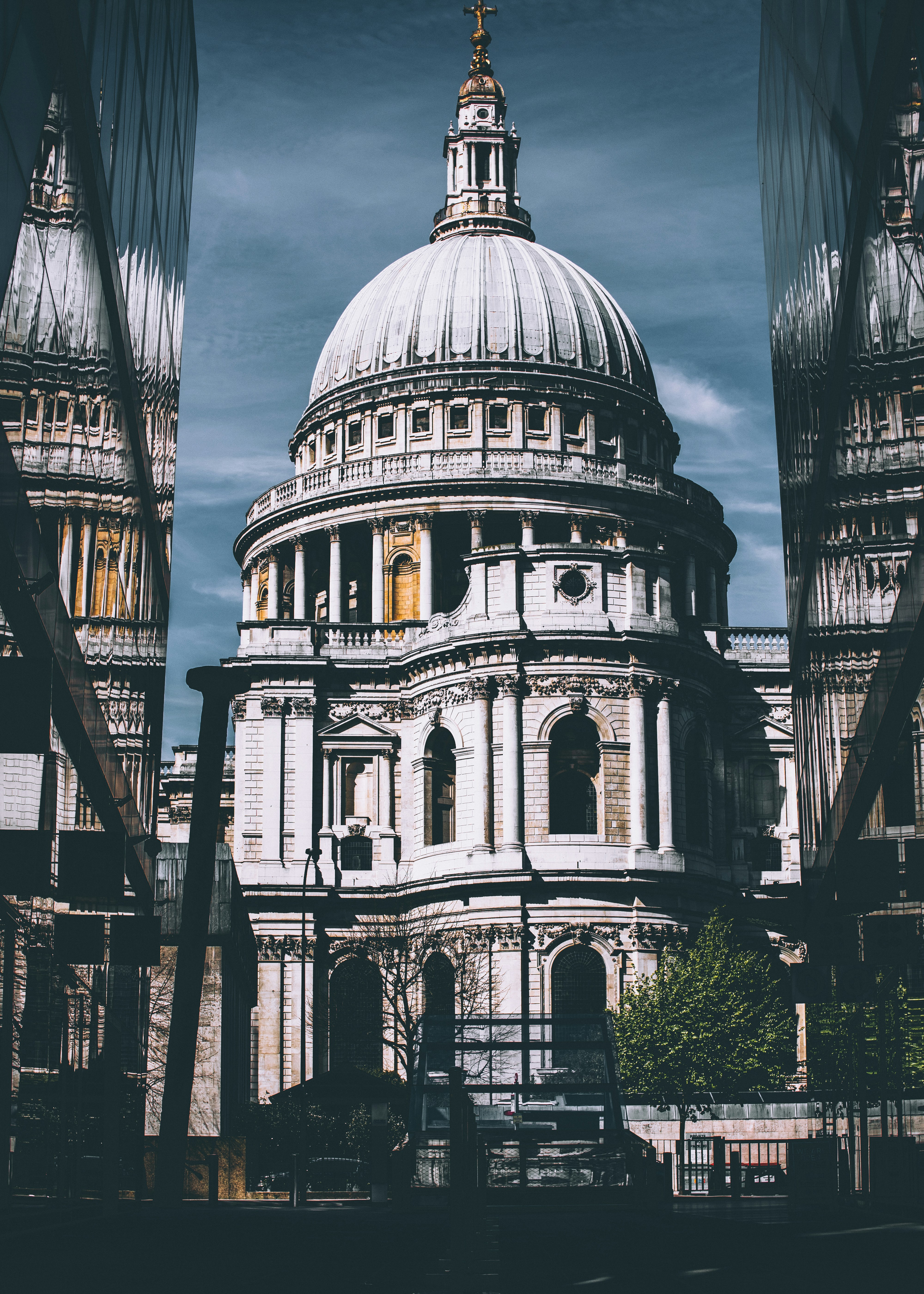 White concrete building during daytime photo Free St. paul's