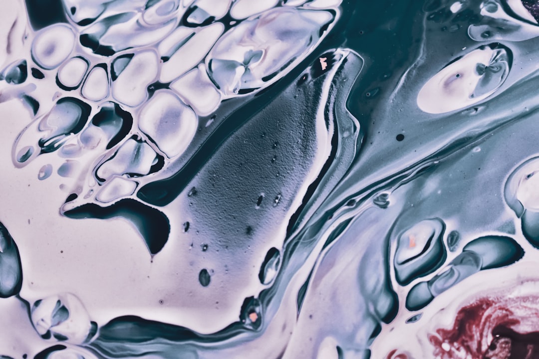 water droplets on glass surface,