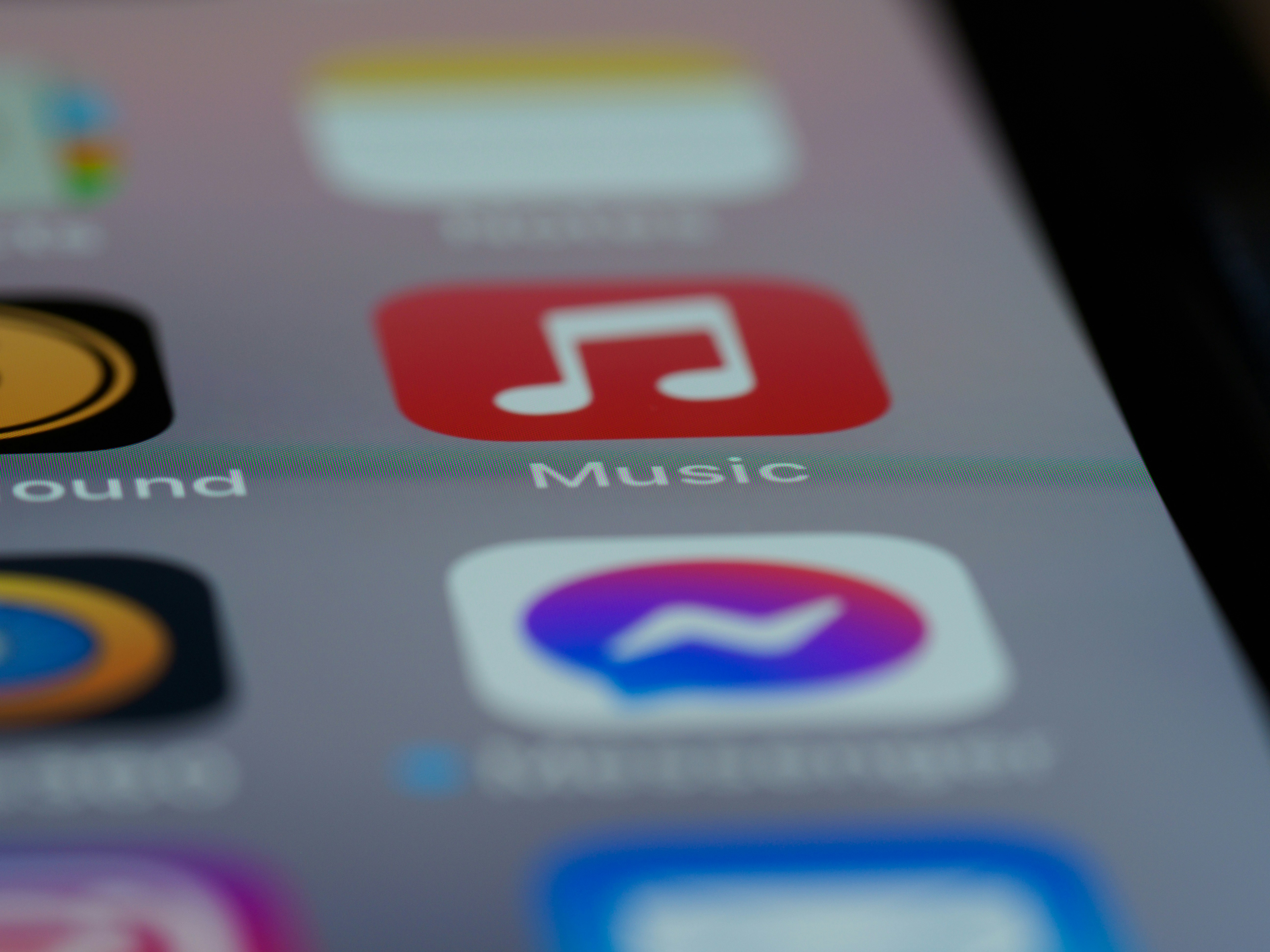 photo-1618932376386-df0050824ebd?ixid=M3wxMjA3fDB8MXxzZWFyY2h8MTF8fG1vc3RwbGF5JTIwYXBwcyUyMGRvd25sb2FkfGVufDB8fHx8MTc2NjU5MDkyN3ww\u0026ixlib=rb-4.1.0