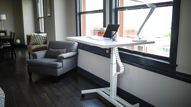 Top 5 Electric Standing Desks for Home Office