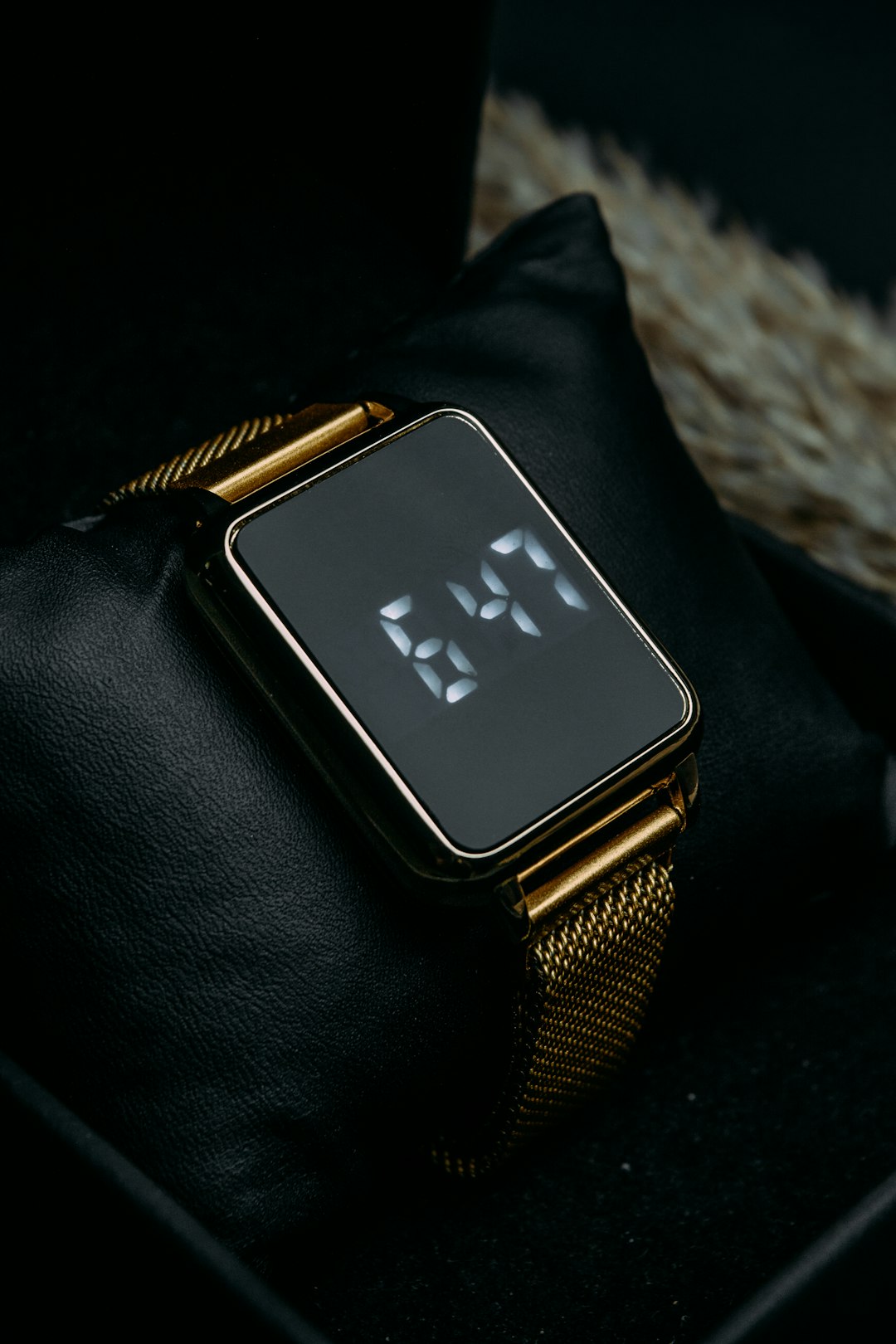 silver aluminum case apple watch with black leather strap