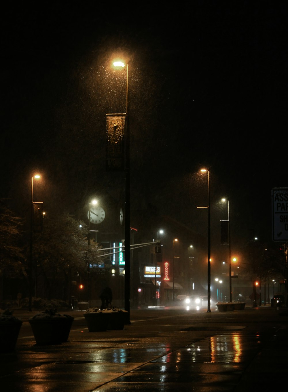 street light turned on during night time photo – Free Lamp post Image on  Unsplash