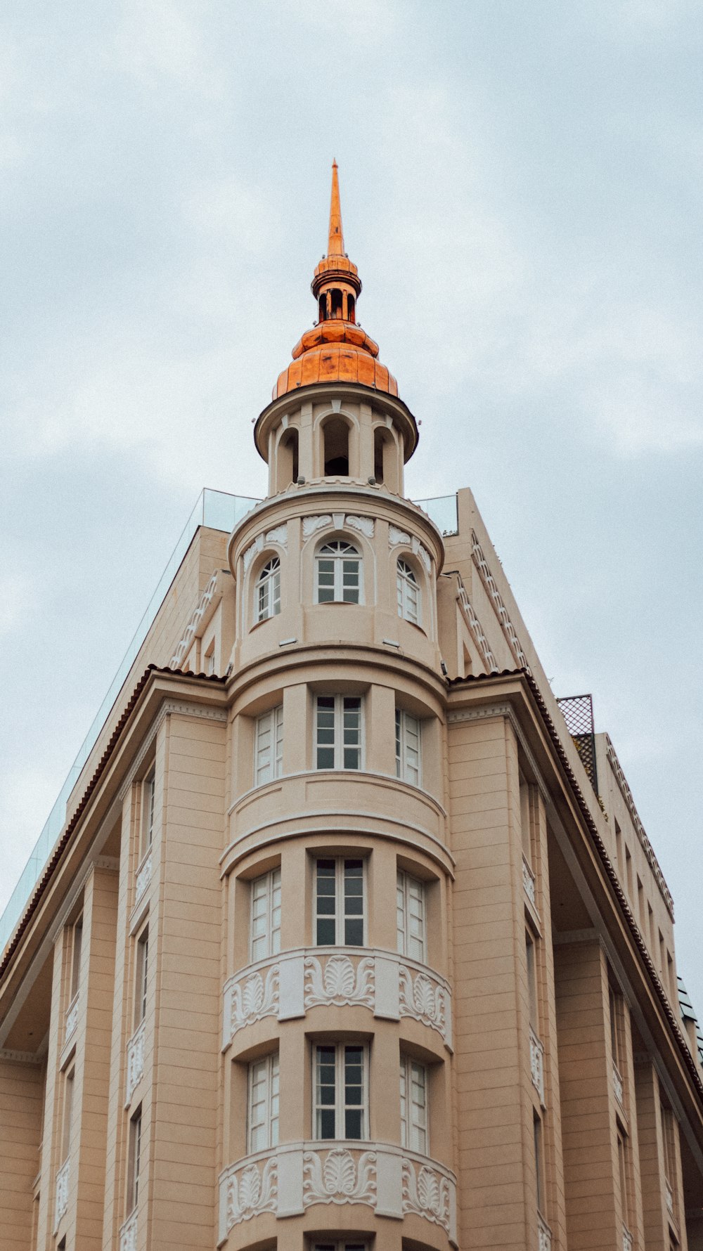 brown and white concrete building