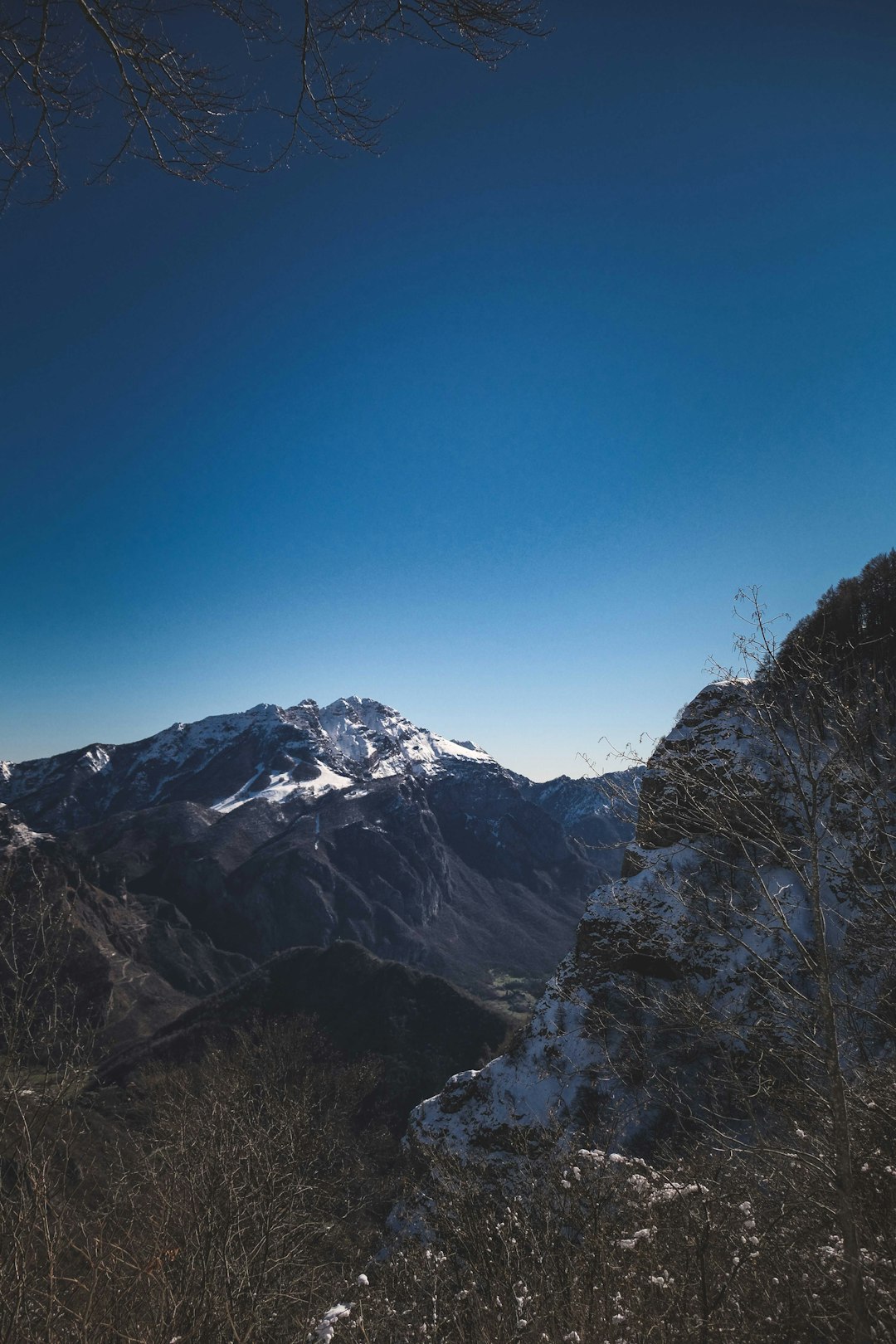 snow covered mountain under blue sky during daytime