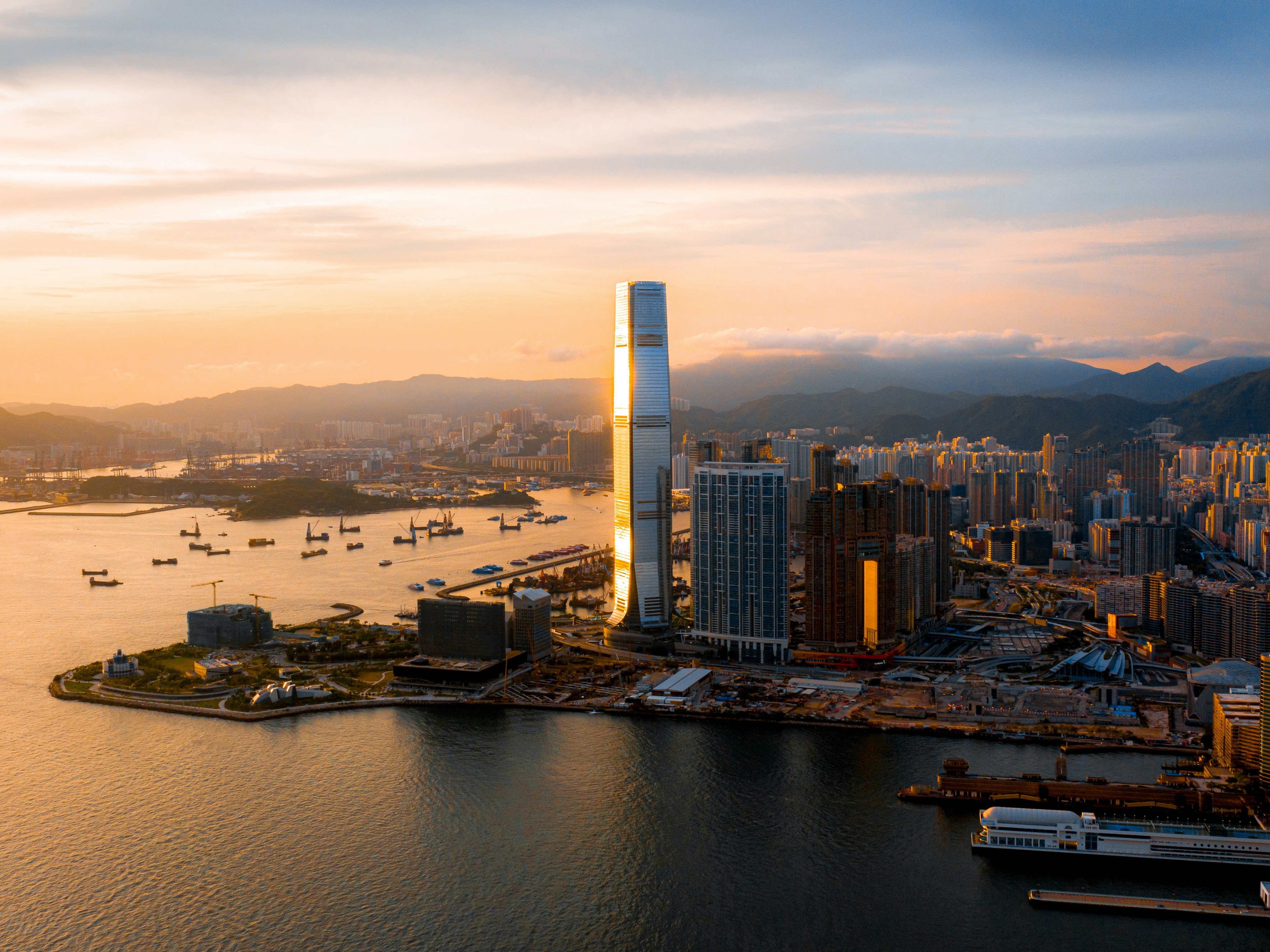 Cityscape of the harbour region of Hong Kong Island during sunset