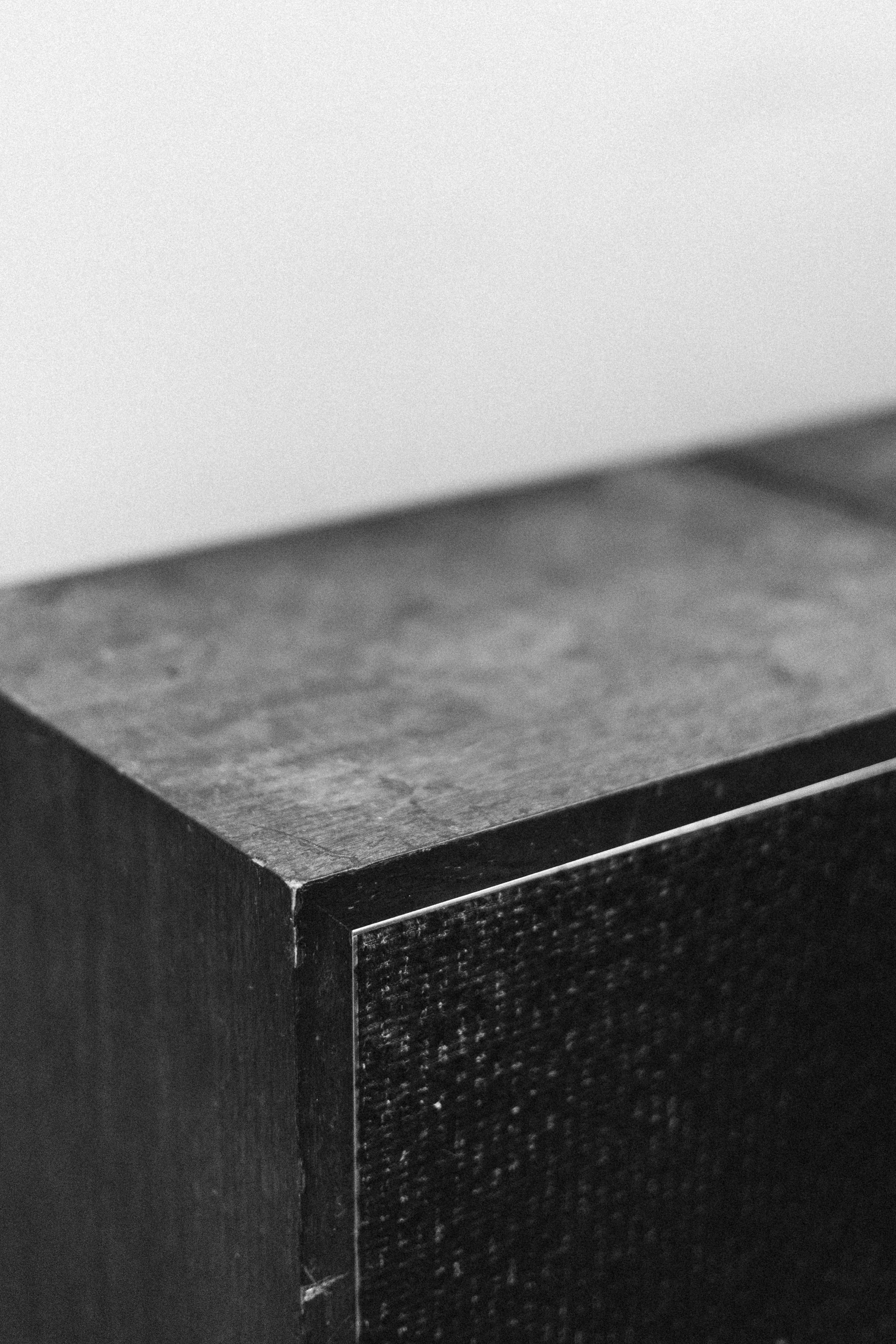black and white wooden table