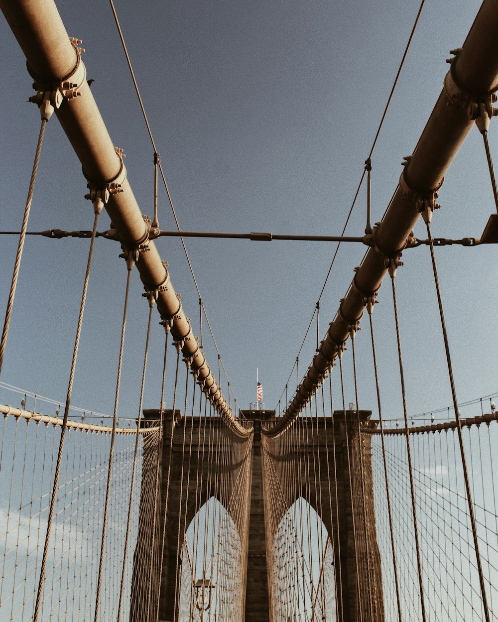 golden gate bridge under blue sky during daytime