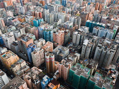 3D visualization of demographic shifts across a metropolitan area.