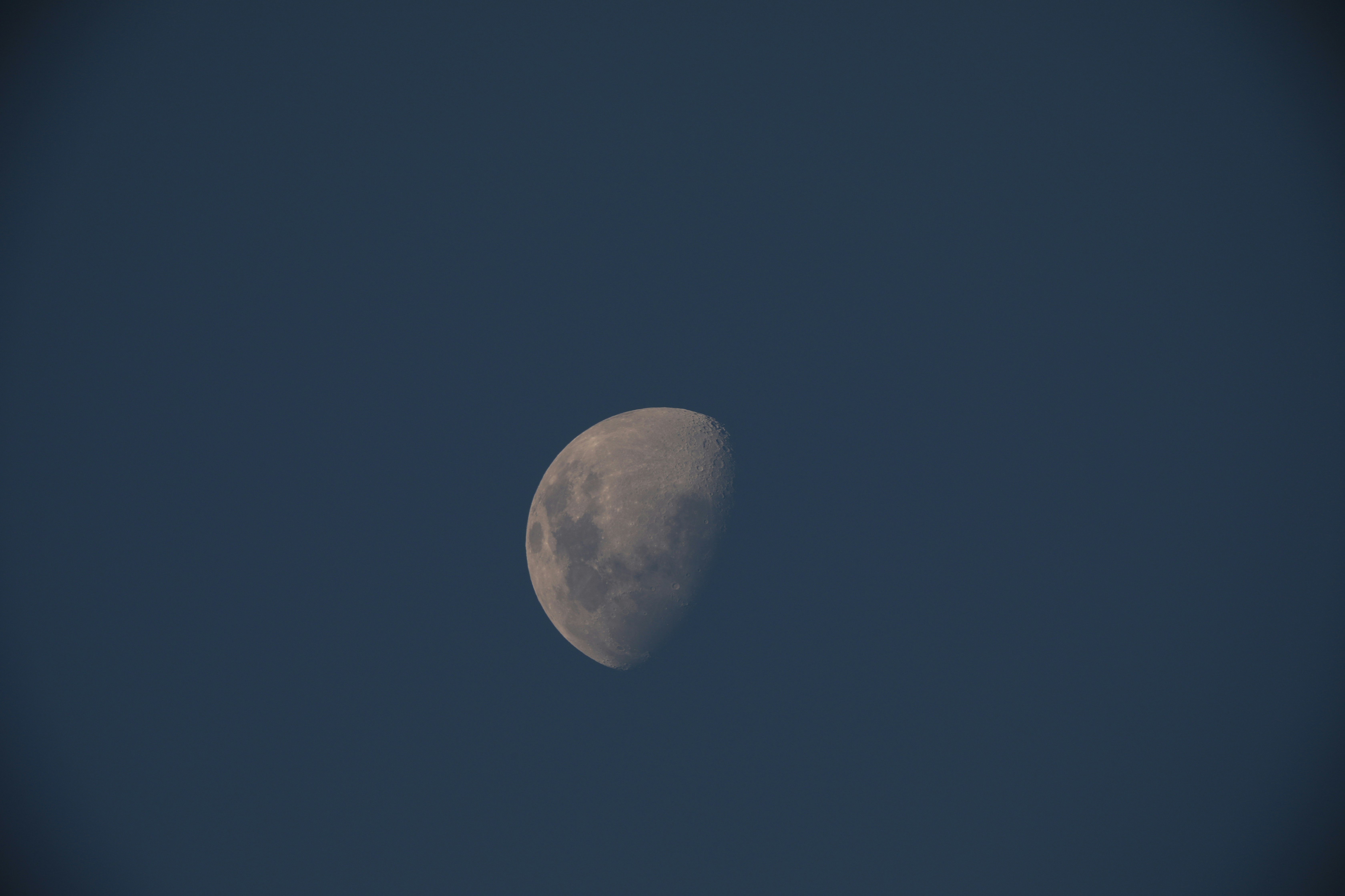 Choose from a curated selection of eclipse photos. Always free on Unsplash.