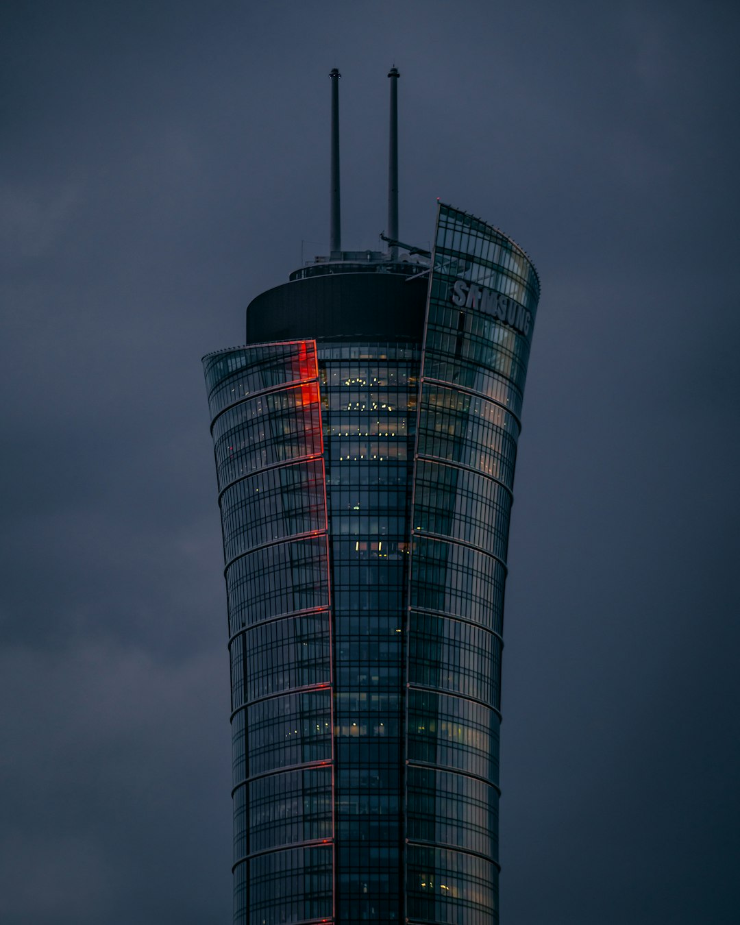 black and gray high rise building