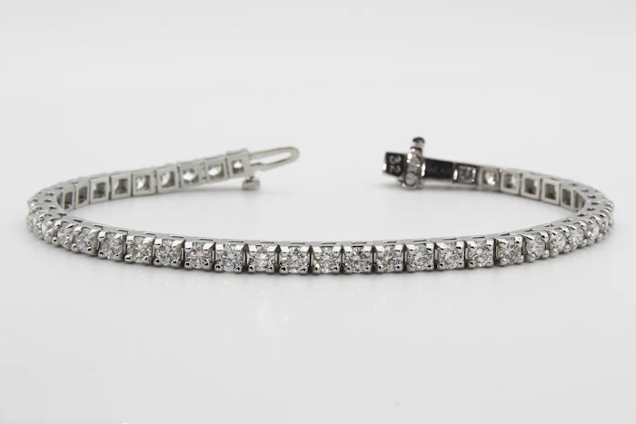 Modern Diamond Necklace