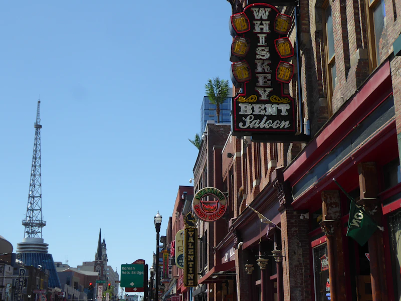 Best Walking Paths and Streets in Nashville to Explore on Foot