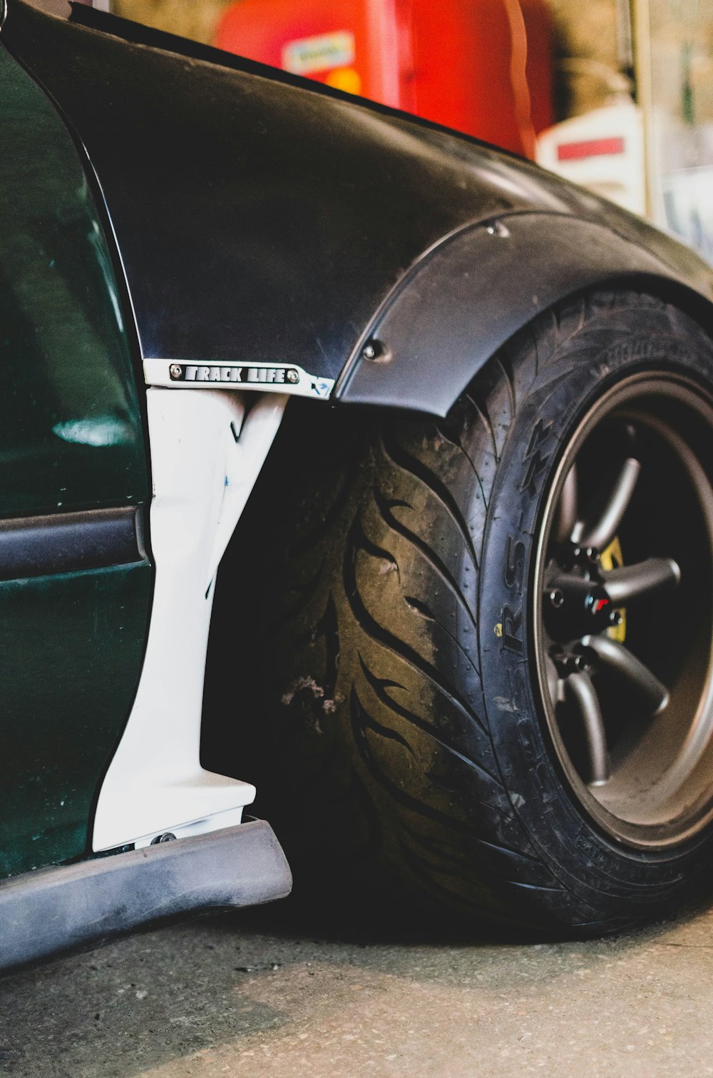 black and silver car wheel