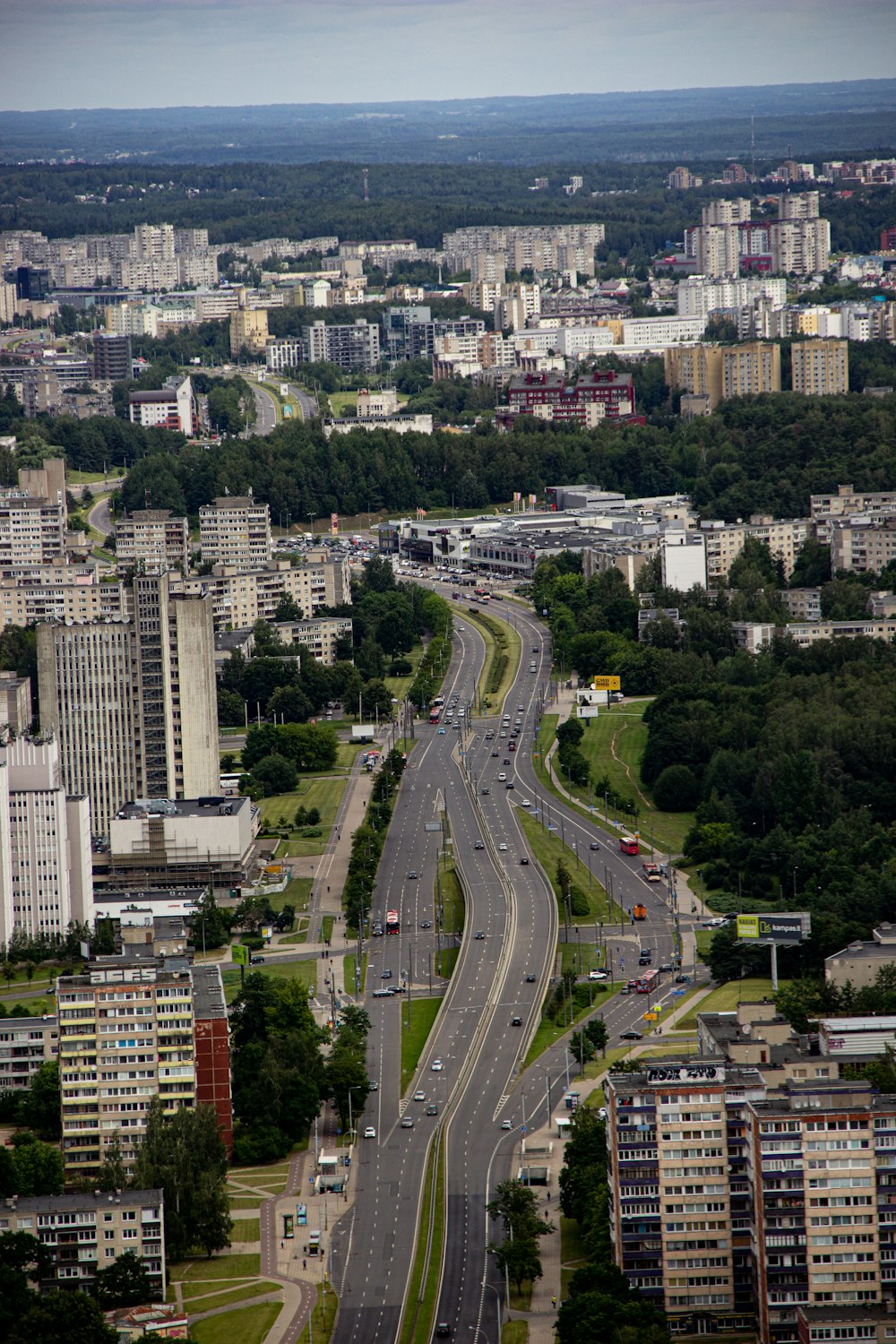 Veduta aerea degli edifici della città durante il giorno