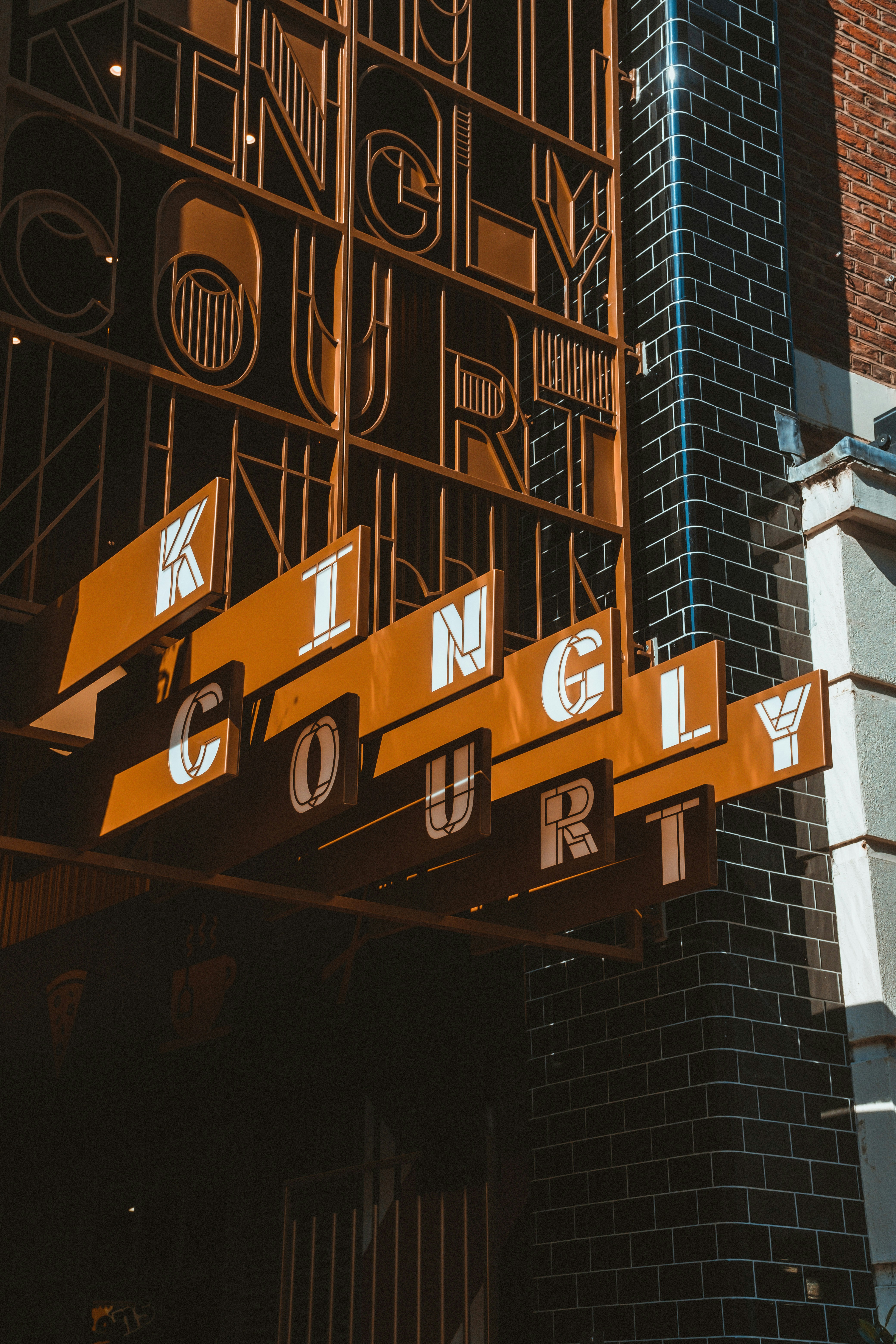 the king county court sign on the side of a building