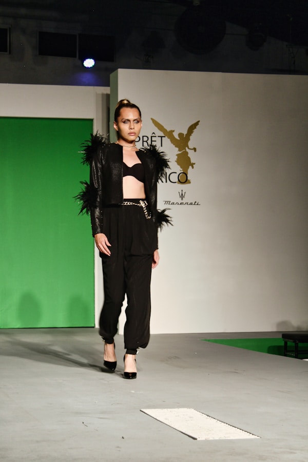 Trendy Fashion & Tech Deals