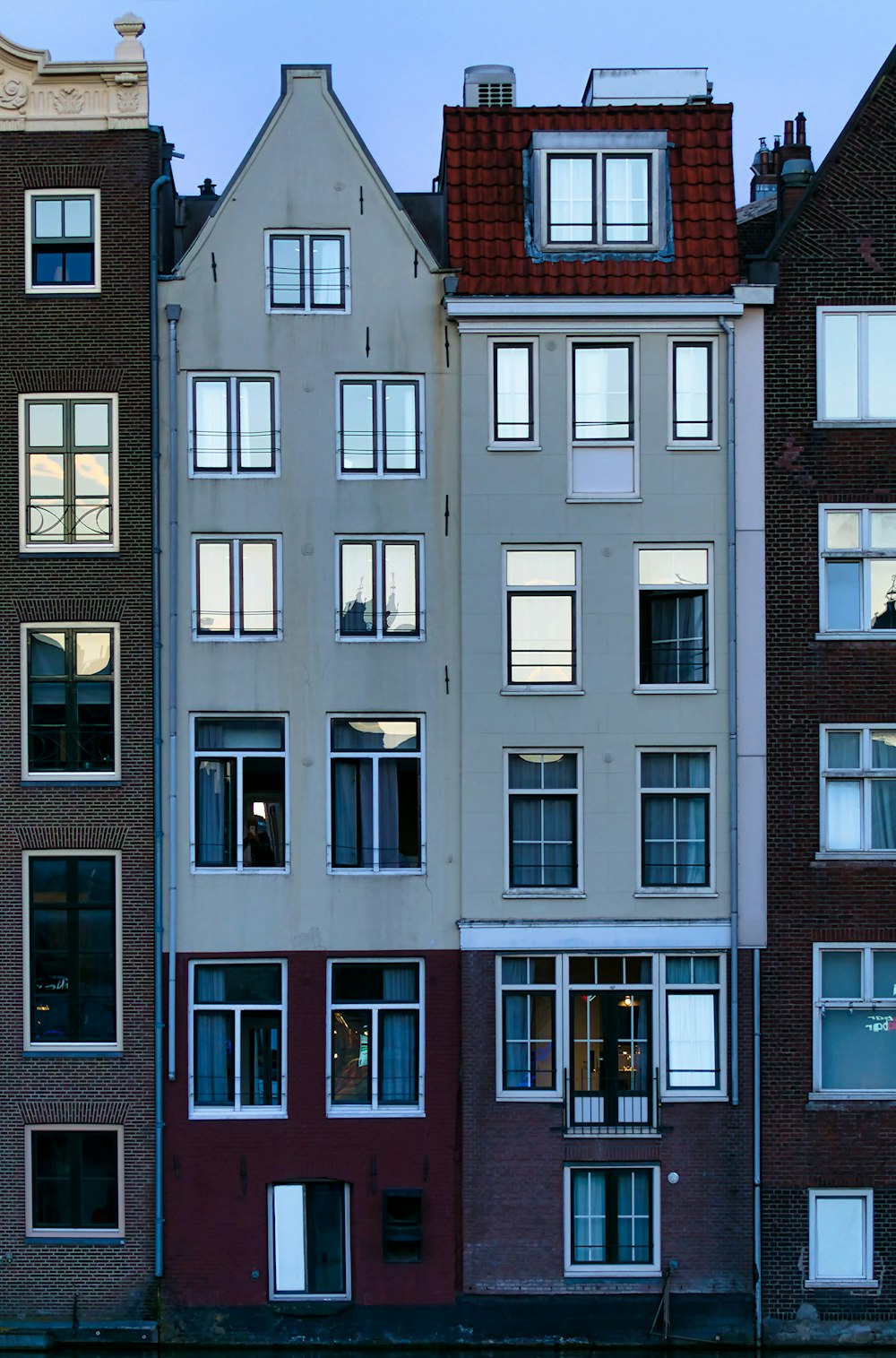 brown and white concrete building