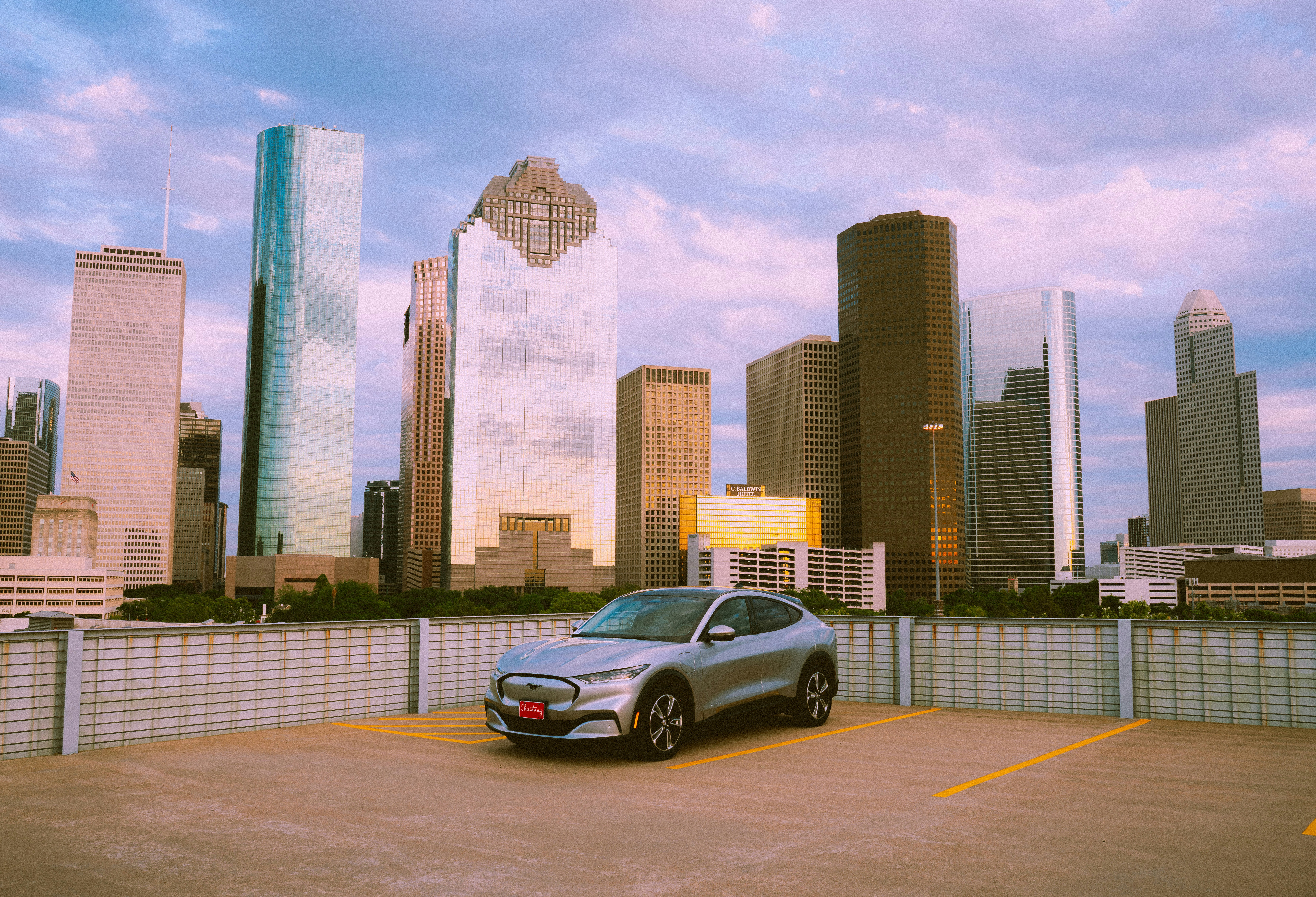 Love’s Travel Stops Powers Up EV Charging: 24 New Stations in Texas and Maine Signal Broader US Expansion