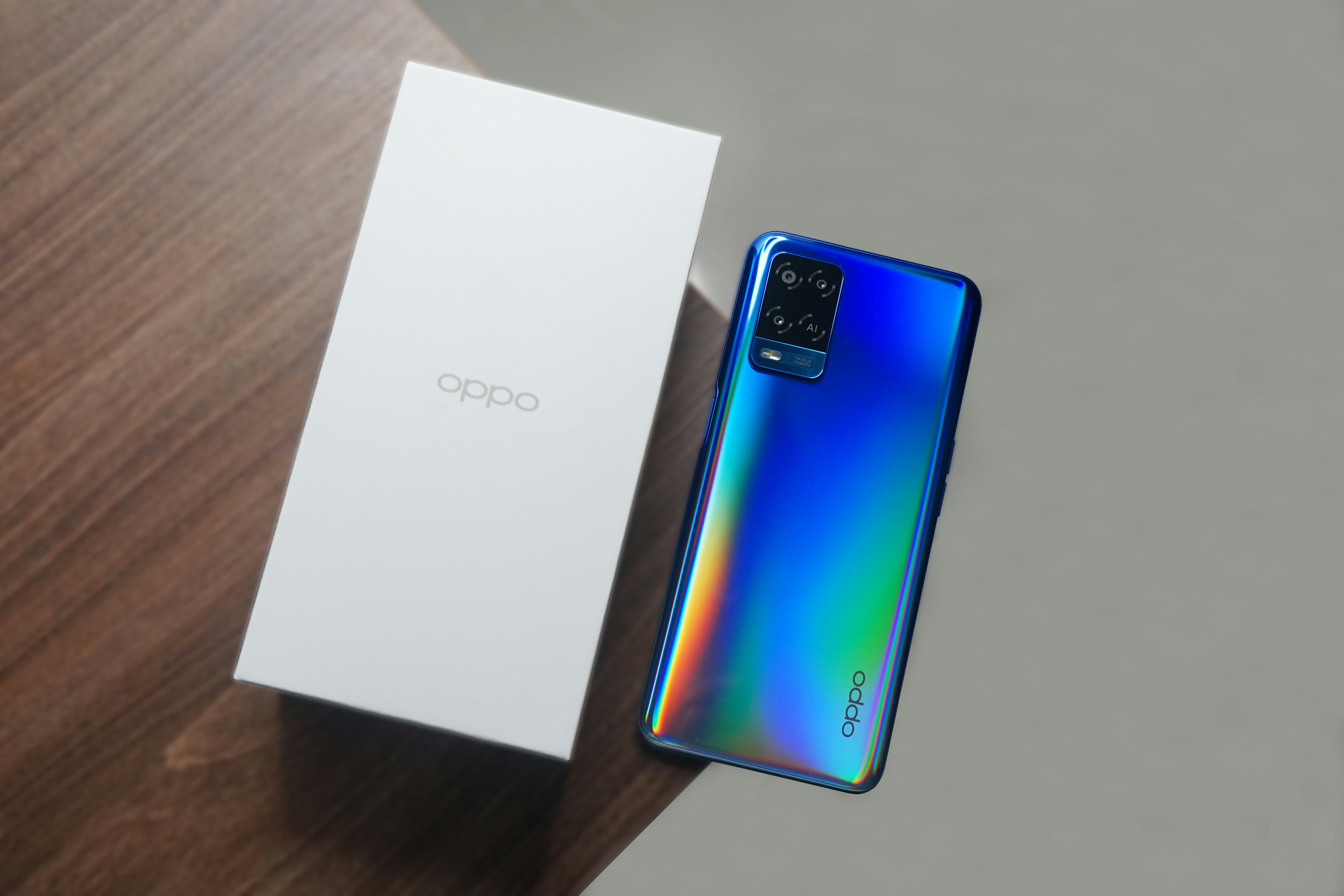 blue samsung galaxys 6 edge