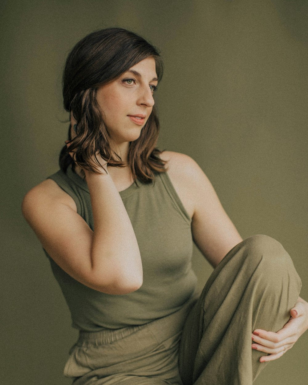 woman in gray tank top