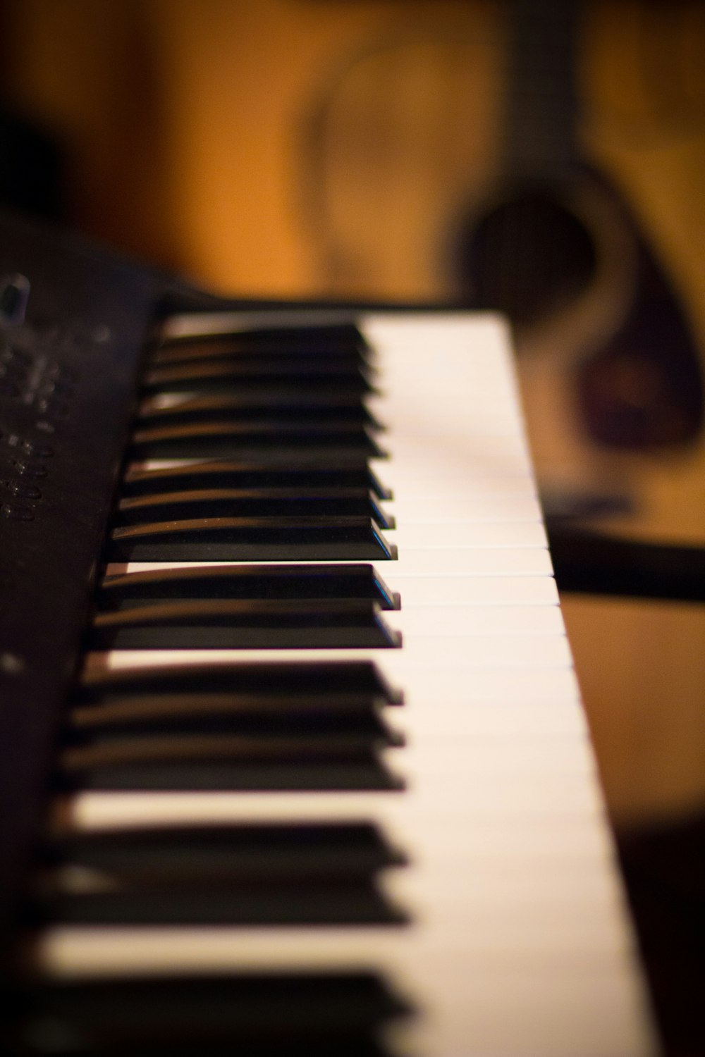 black and white piano keys