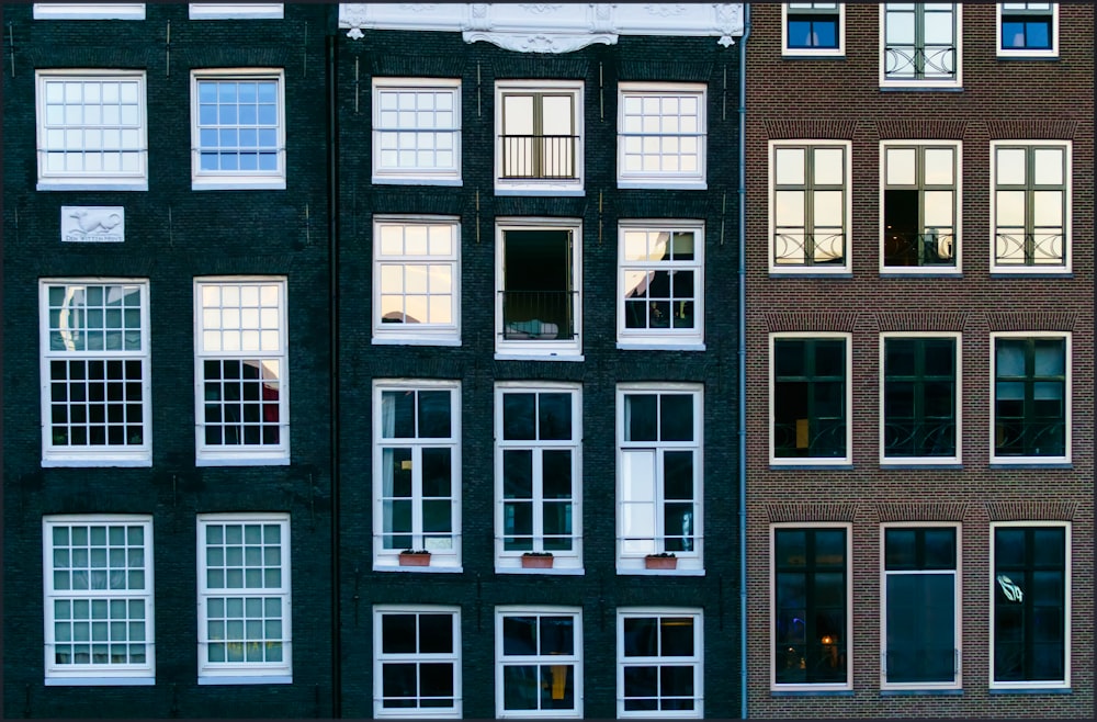 brown and white concrete building