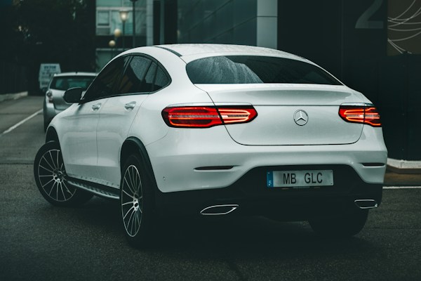 2024 Mercedes-Benz GLC 300