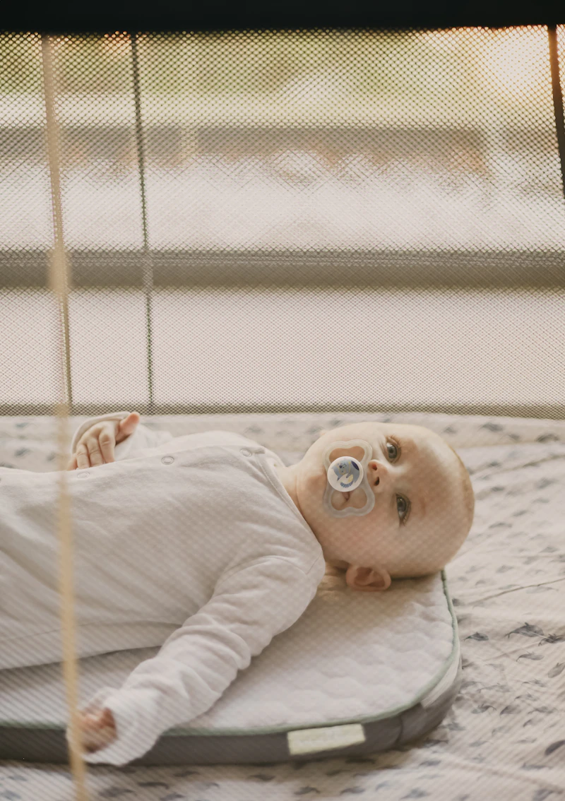 BabyBjörn travel cot